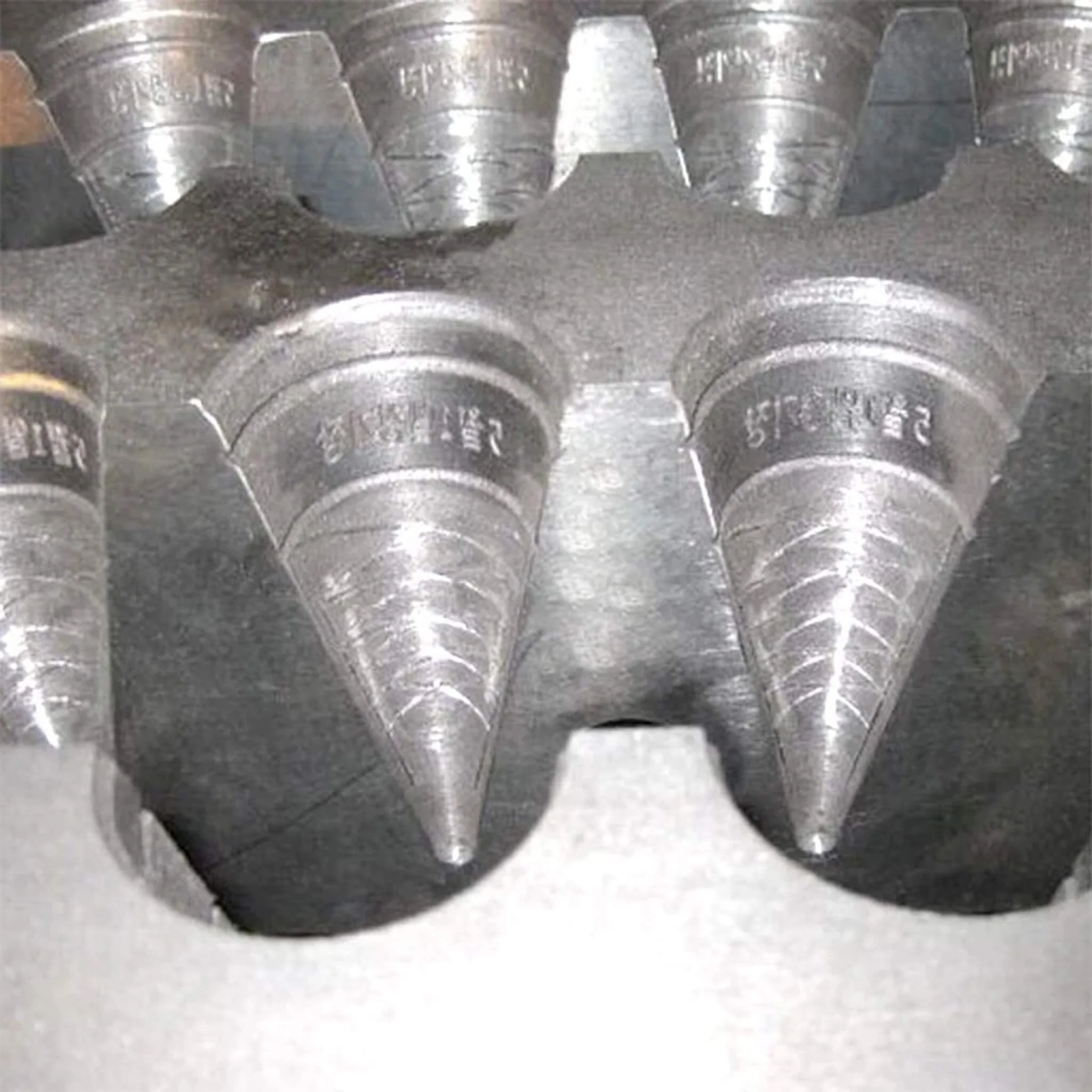 Heavy-Duty Commercial 4-Mold Ice Cream Cone Maker Machine (SAK74021) - Image 4