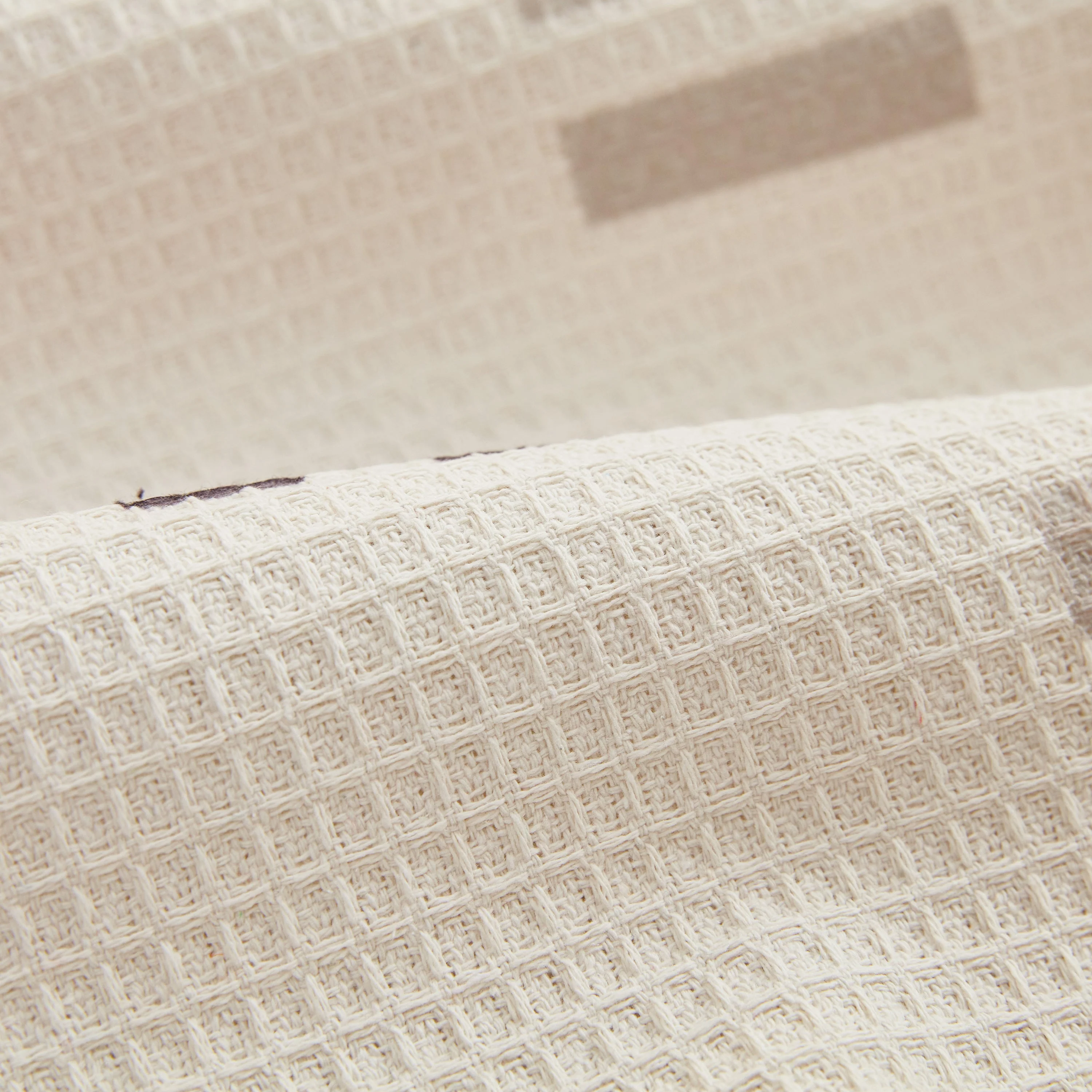 High-Quality Fabric Non-Slip Sofa Cover Throw, Throw Blankets for Couch, Furniture Covers for Pets - Image 6