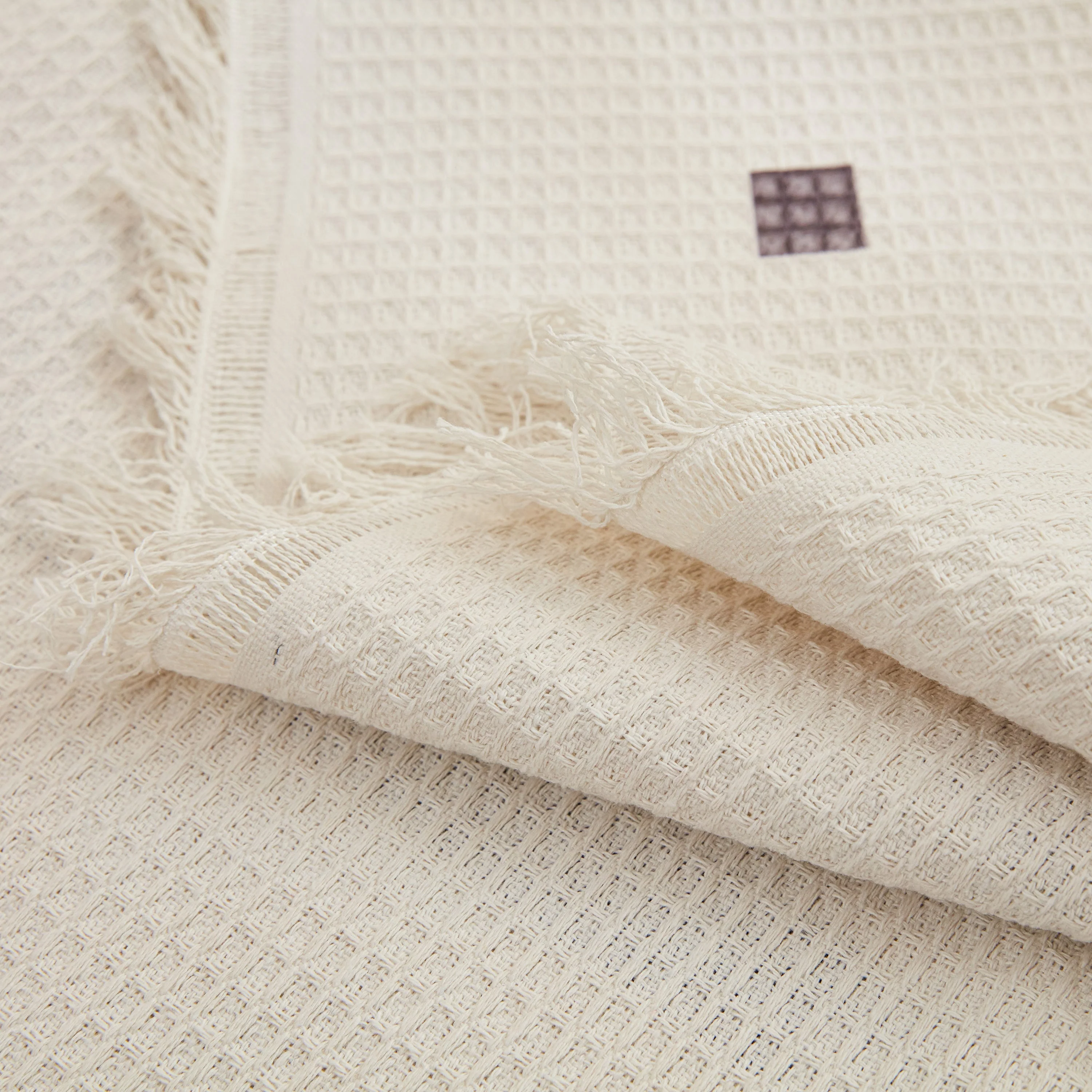 High-Quality Fabric Non-Slip Sofa Cover Throw, Throw Blankets for Couch, Furniture Covers for Pets - Image 79