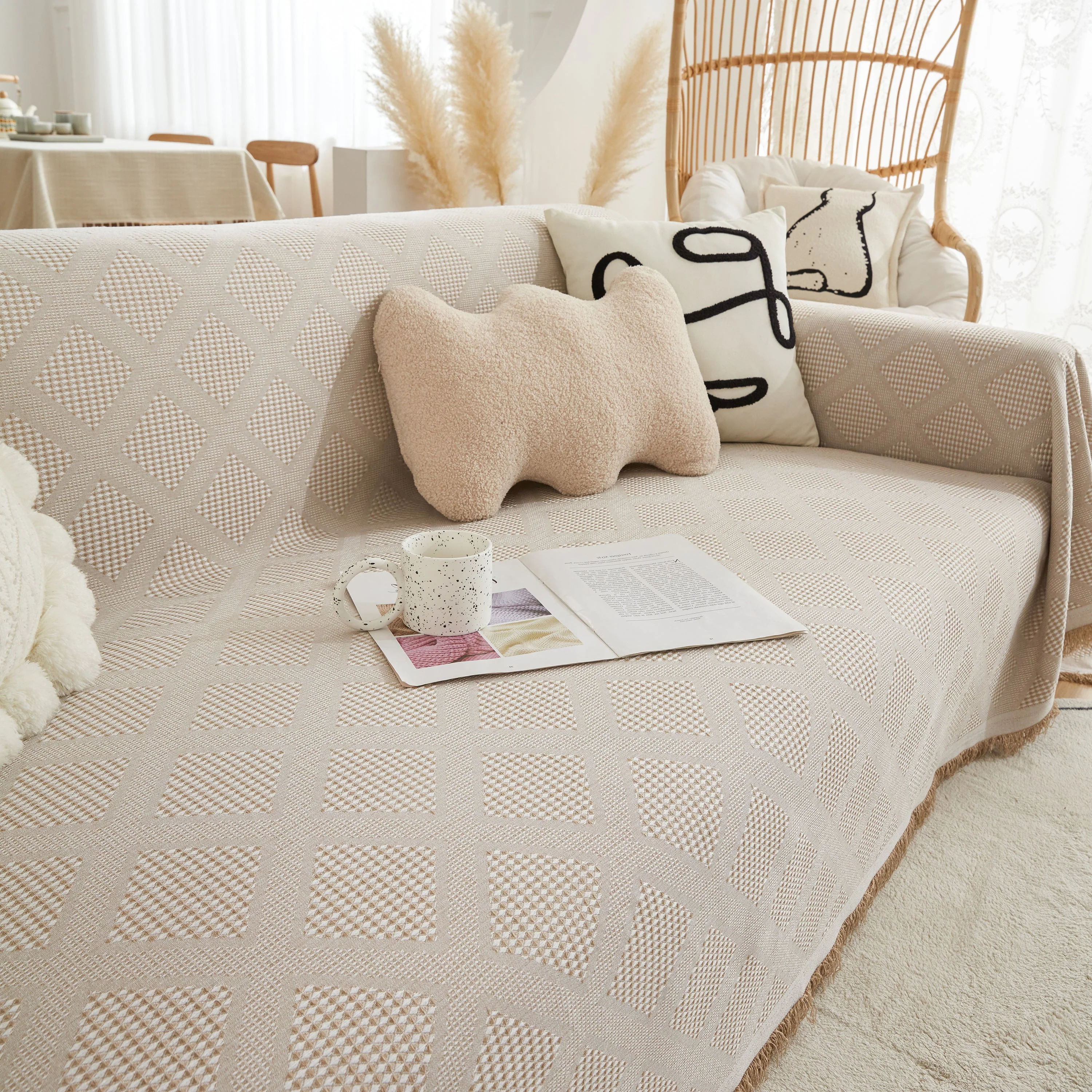 High-Quality Polyester Fabric Sofa Throw, Couch Cover Blanket Throw, Couch Protector for Pets - Image 13