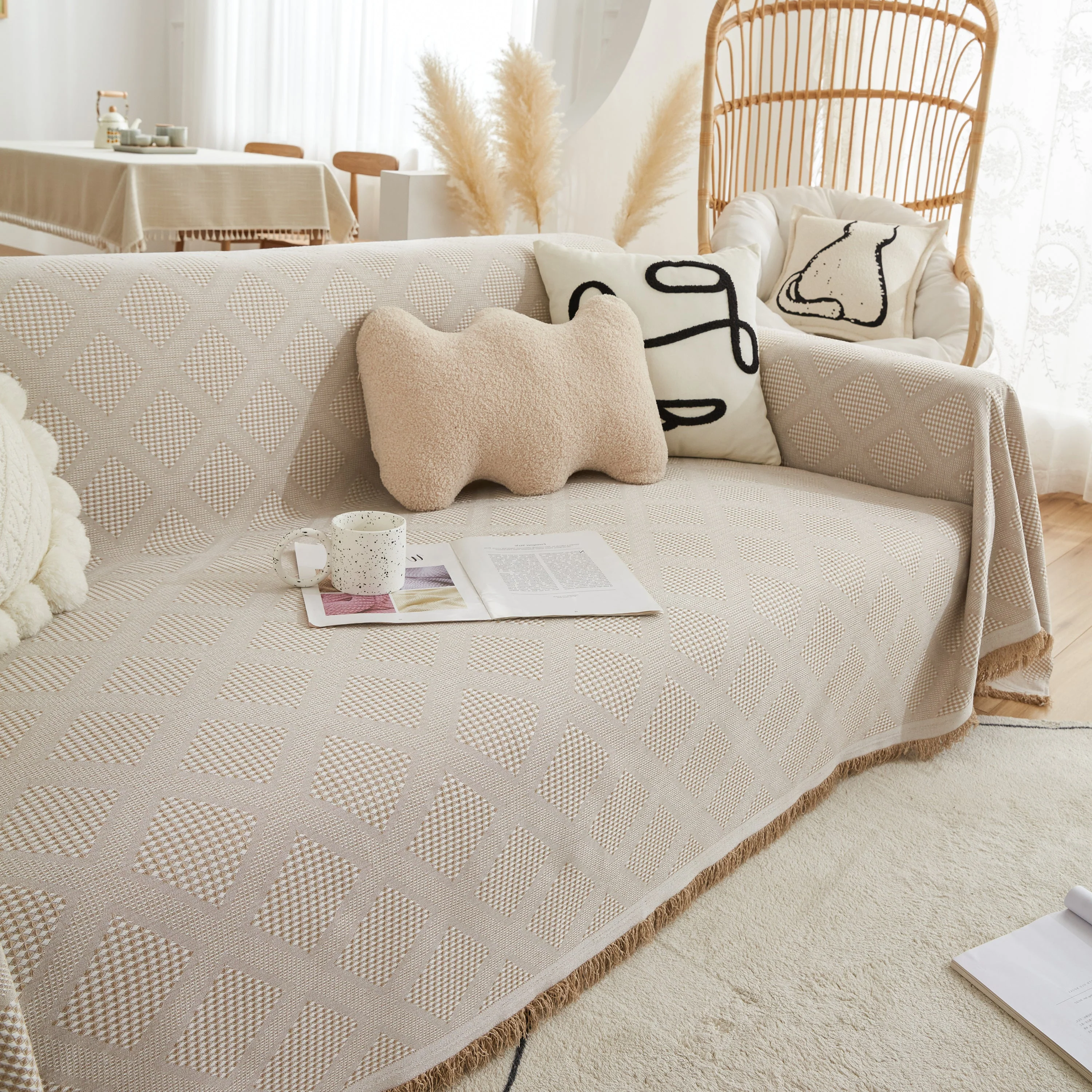 High-Quality Polyester Fabric Sofa Throw, Couch Cover Blanket Throw, Couch Protector for Pets - Image 14