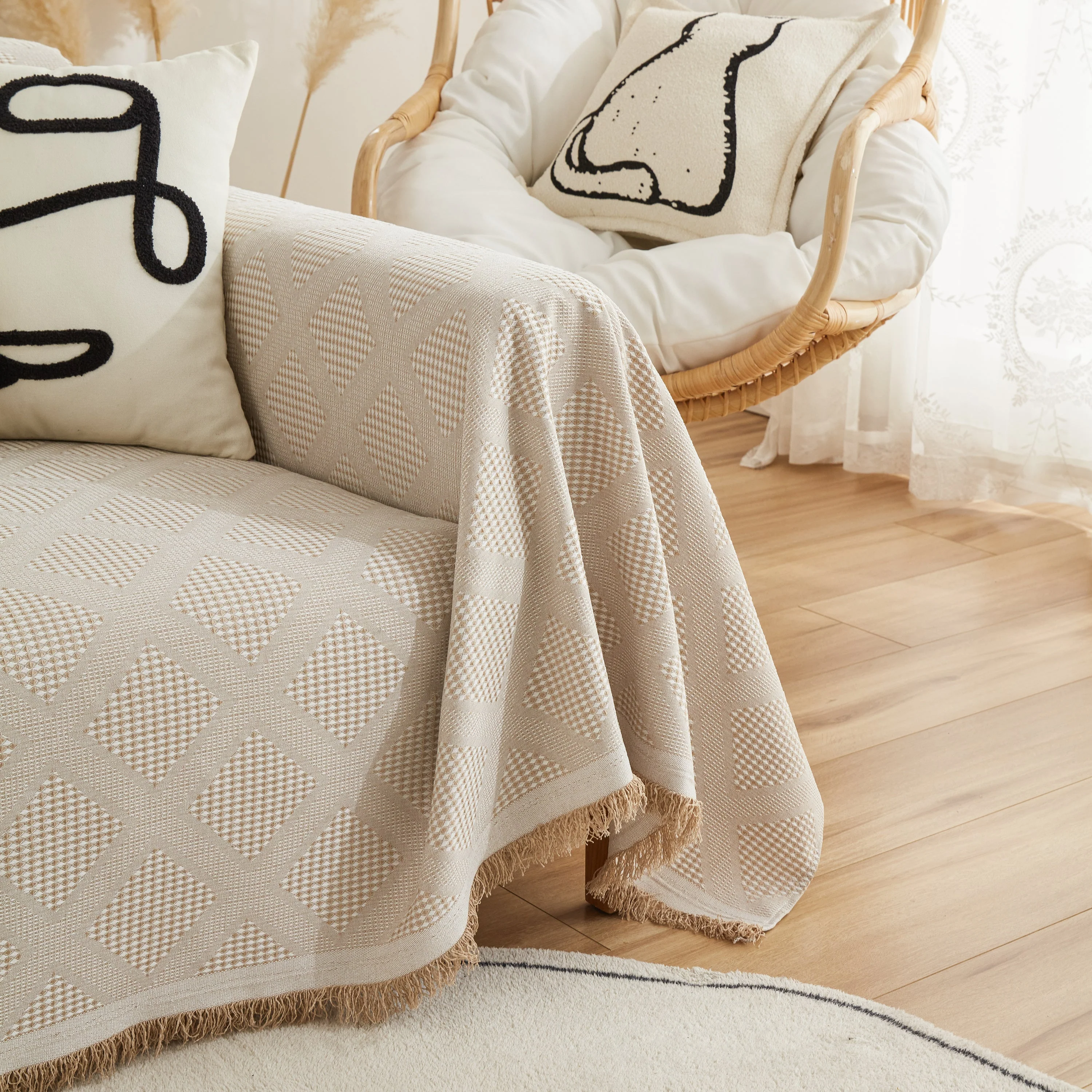 High-Quality Polyester Fabric Sofa Throw, Couch Cover Blanket Throw, Couch Protector for Pets - Image 4
