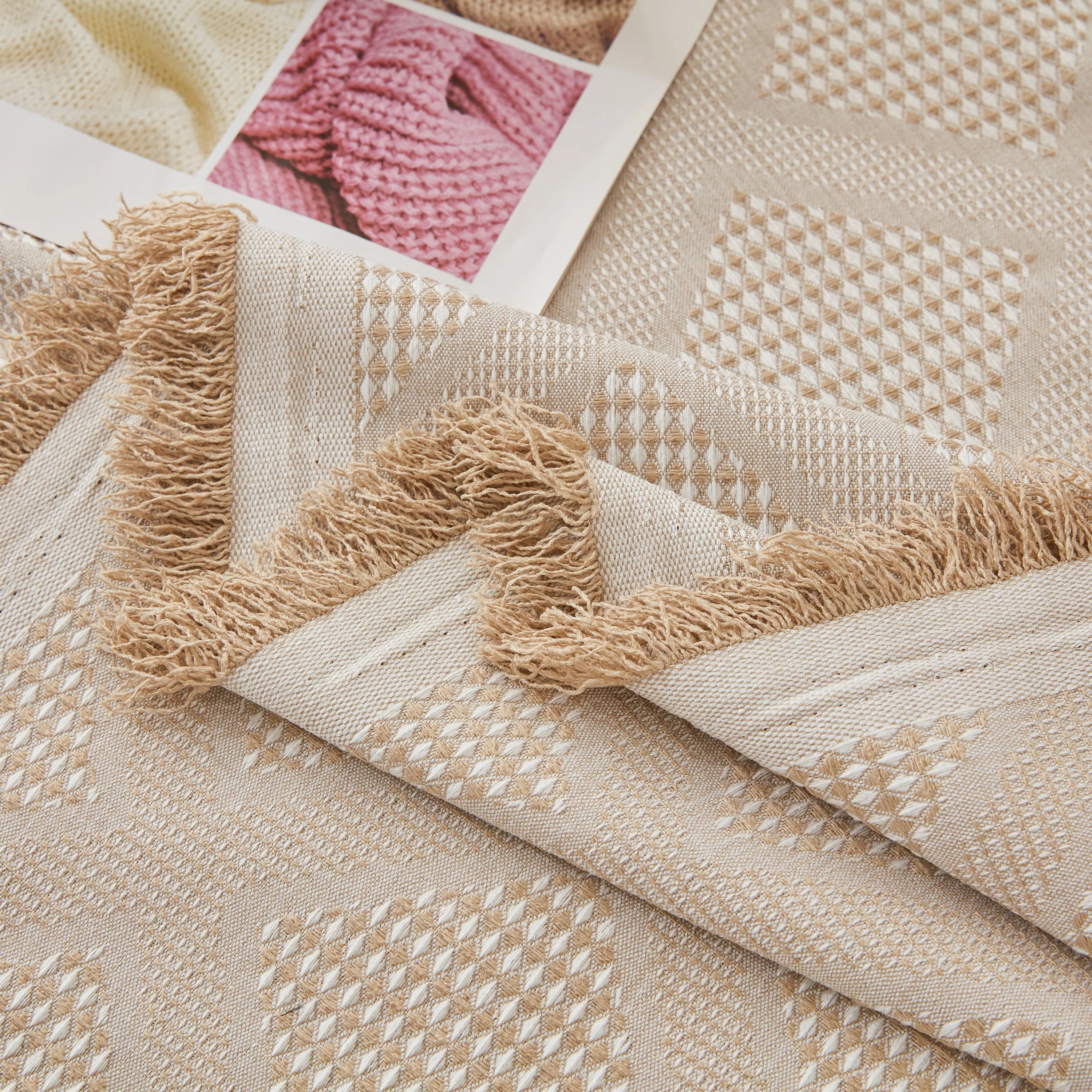 High-Quality Polyester Fabric Sofa Throw, Couch Cover Blanket Throw, Couch Protector for Pets - Image 5