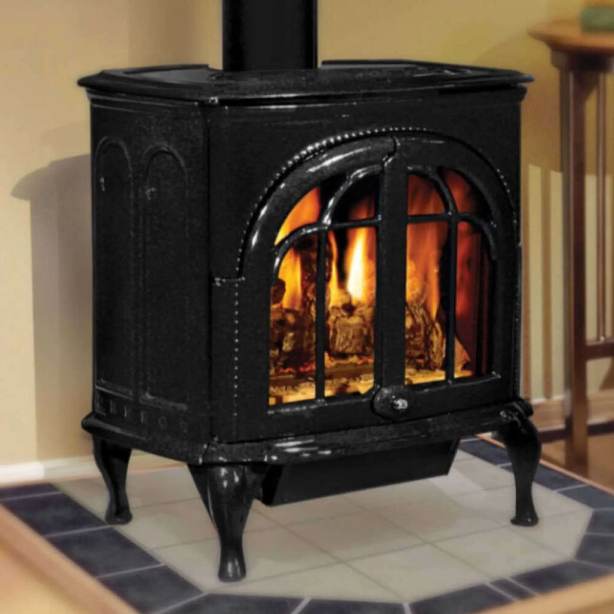 Ironstrike Serefina Modern Freestanding Direct Vent Cast Iron Gas Stove With Protective Sreen [CI1500/1502/1504/2500/2504/2506DVF] (SAK58291) - Image 3