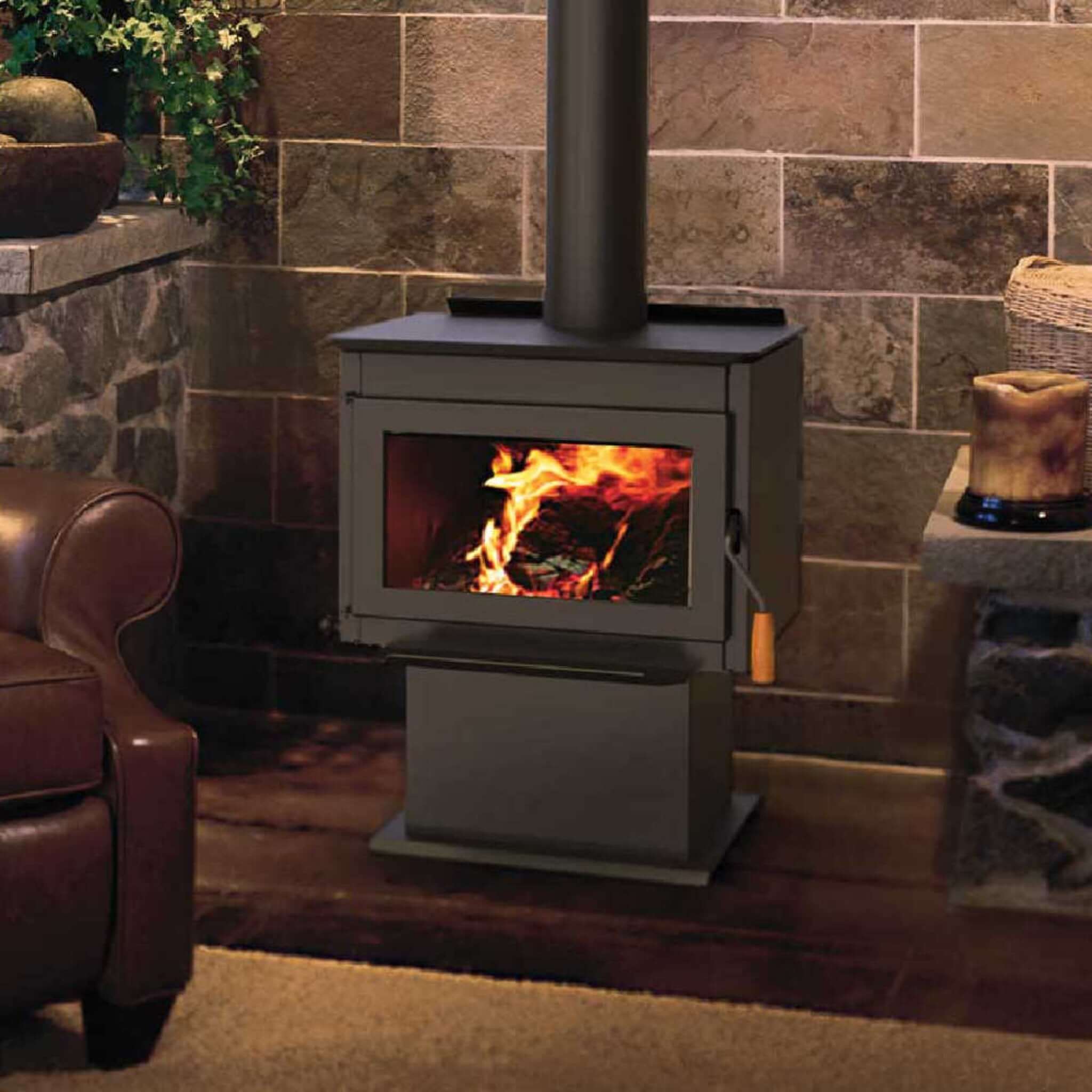 Ironstrike Tahoma Wood Burning Steel Stove With One Touch Control  [T160/2100GL] (SAK93627) - Image 3
