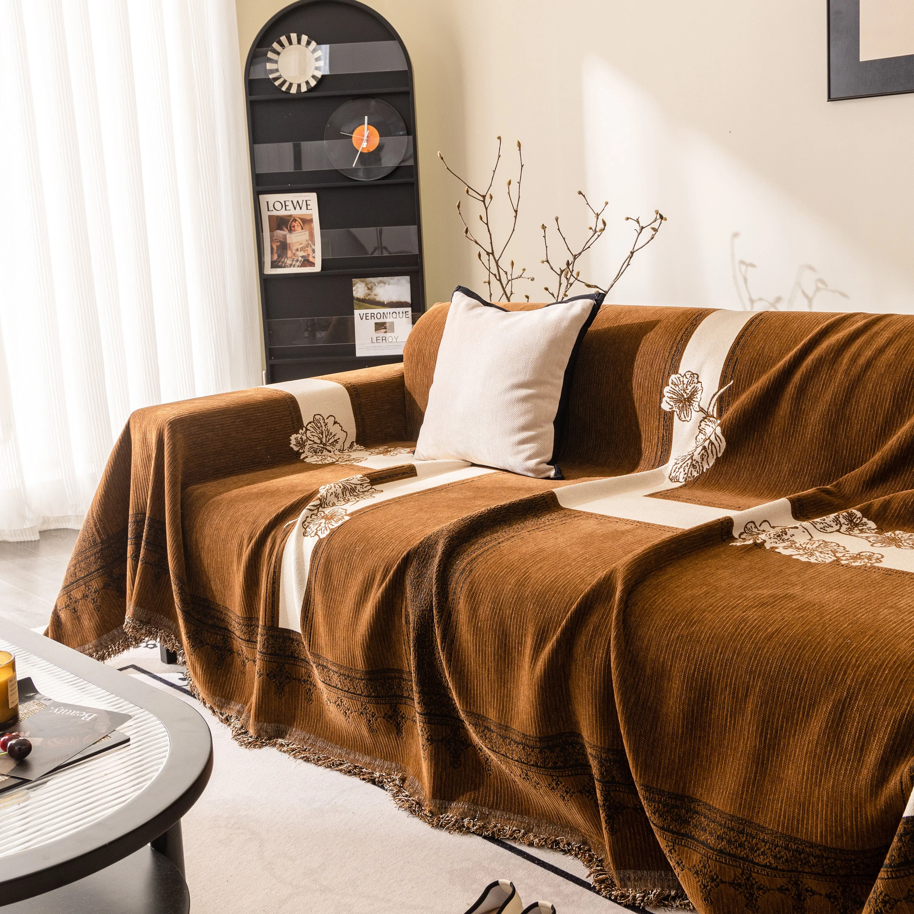 Jacquard Floral Band Sofa Cover with Tassels, Thick Textured Couch Throw Blanket - Image 11