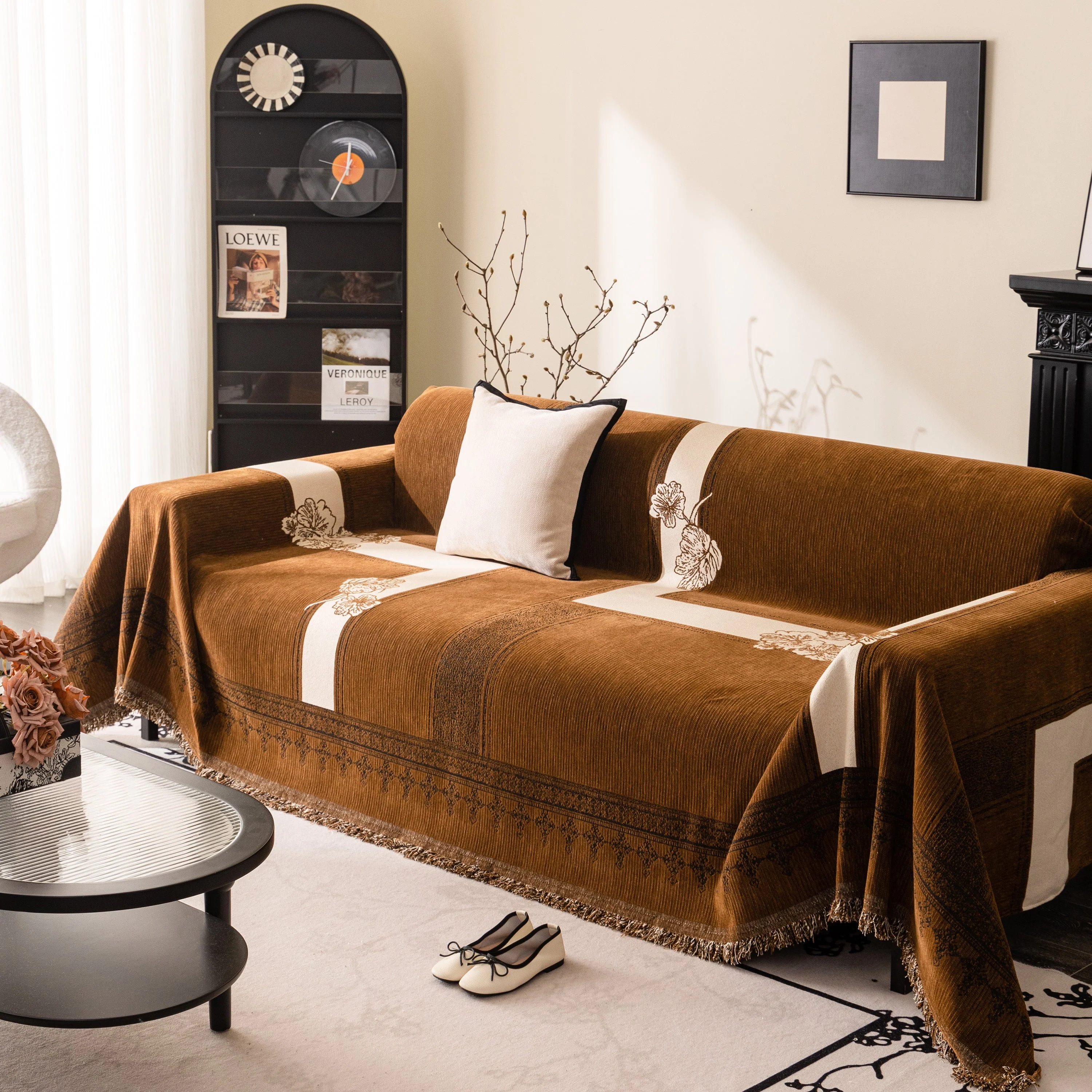 Jacquard Floral Band Sofa Cover with Tassels, Thick Textured Couch Throw Blanket - Image 13