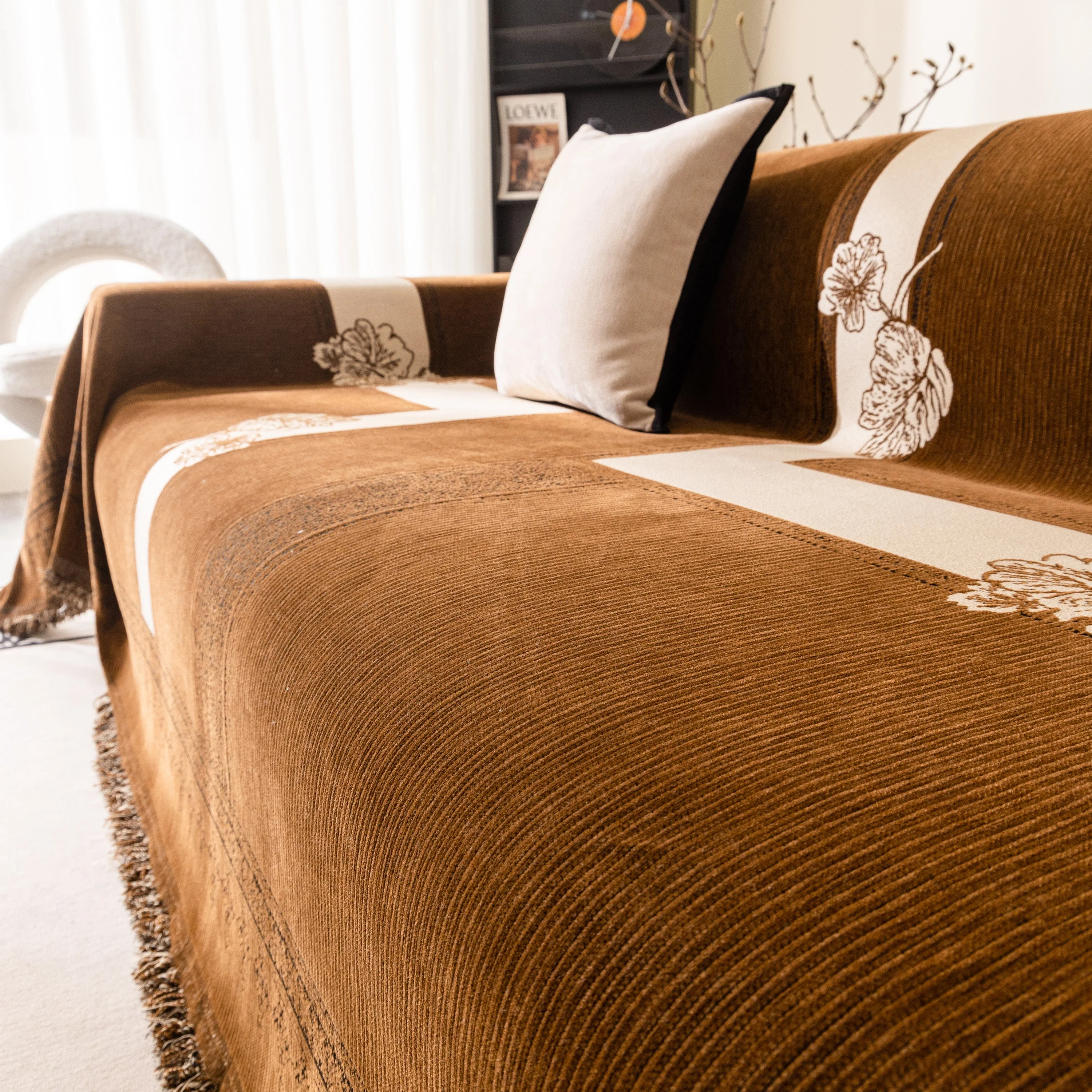 Jacquard Floral Band Sofa Cover with Tassels, Thick Textured Couch Throw Blanket - Image 14