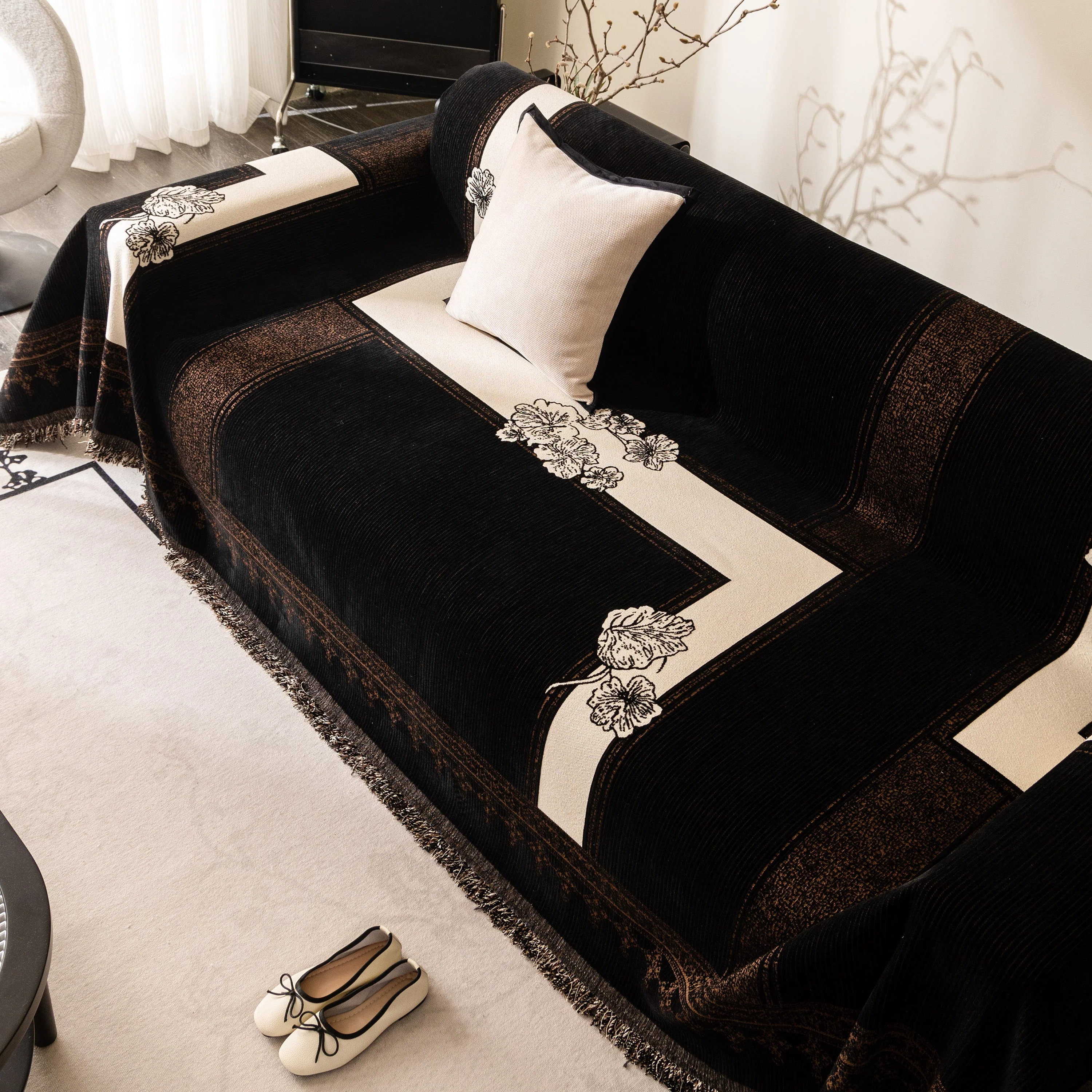 Jacquard Floral Band Sofa Cover with Tassels, Thick Textured Couch Throw Blanket - Image 48