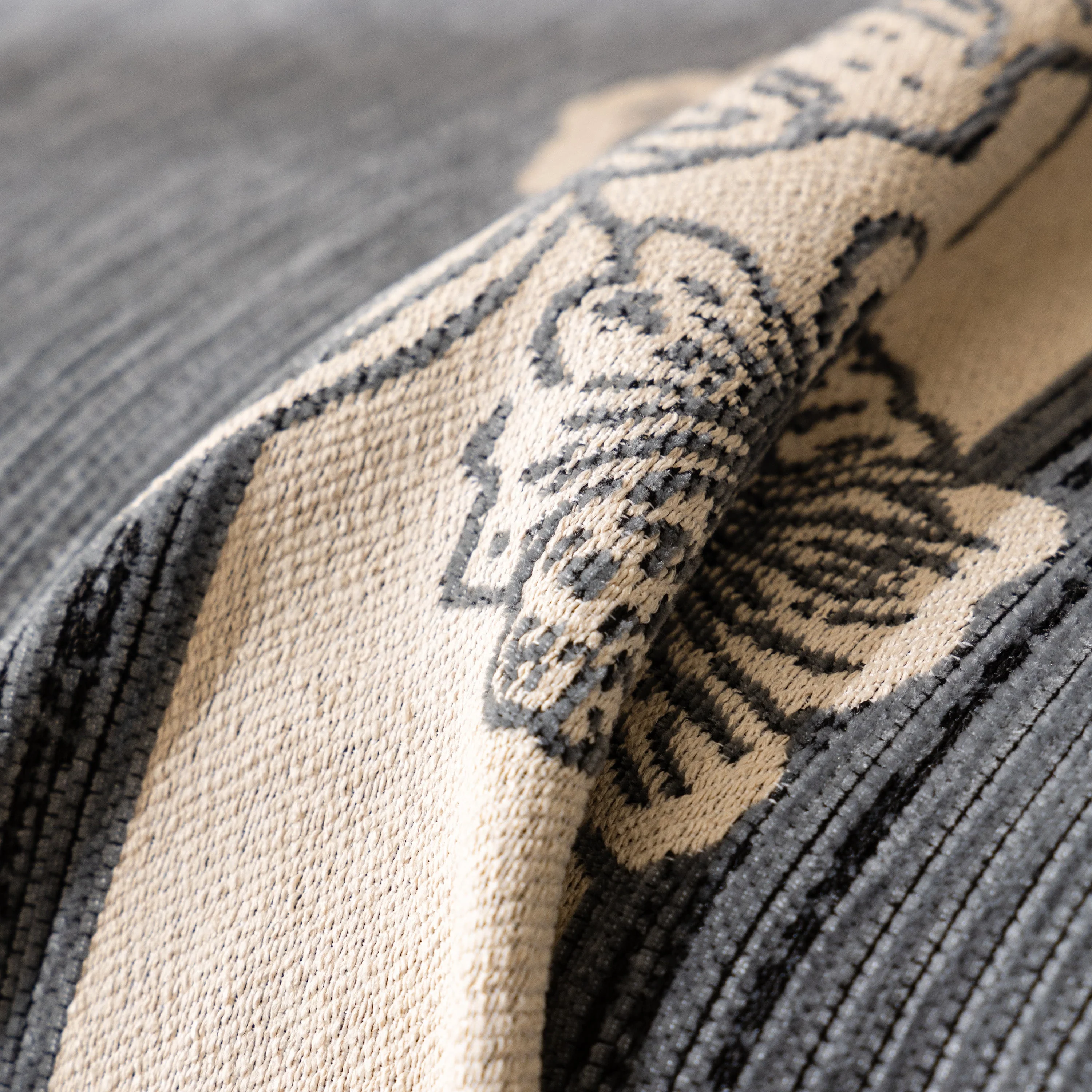 Jacquard Floral Band Sofa Cover with Tassels, Thick Textured Couch Throw Blanket - Image 69