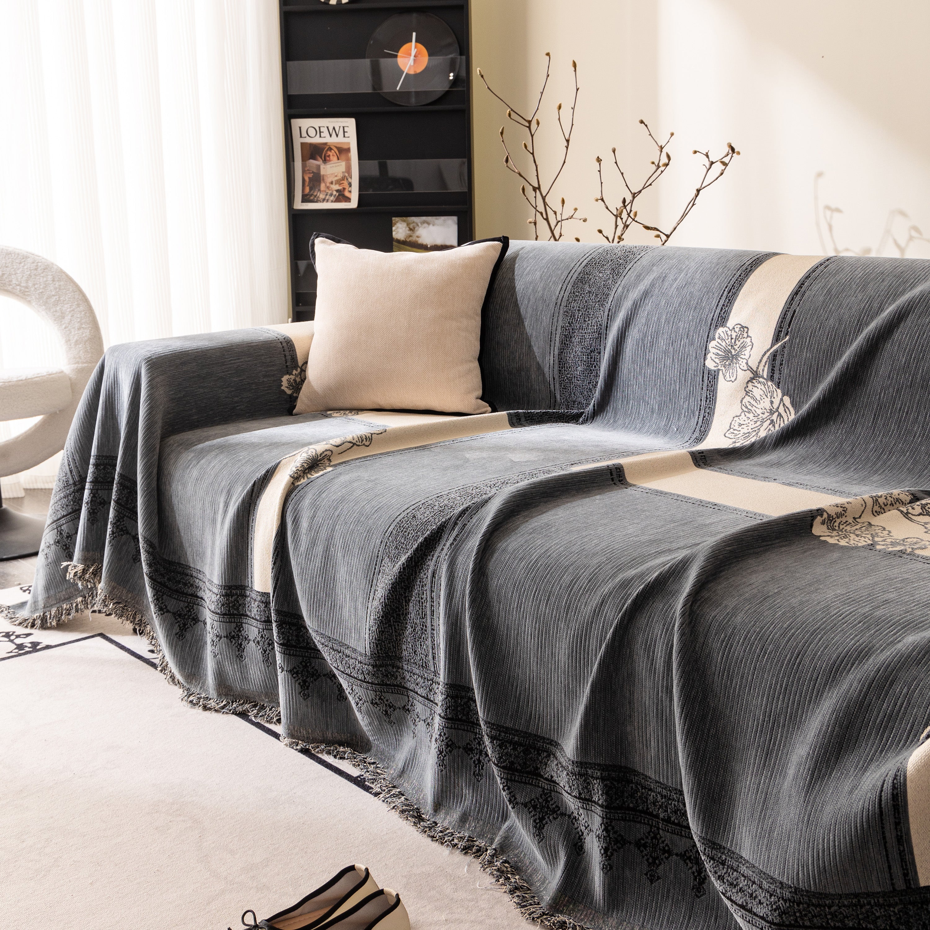 Jacquard Floral Band Sofa Cover with Tassels, Thick Textured Couch Throw Blanket - Image 75