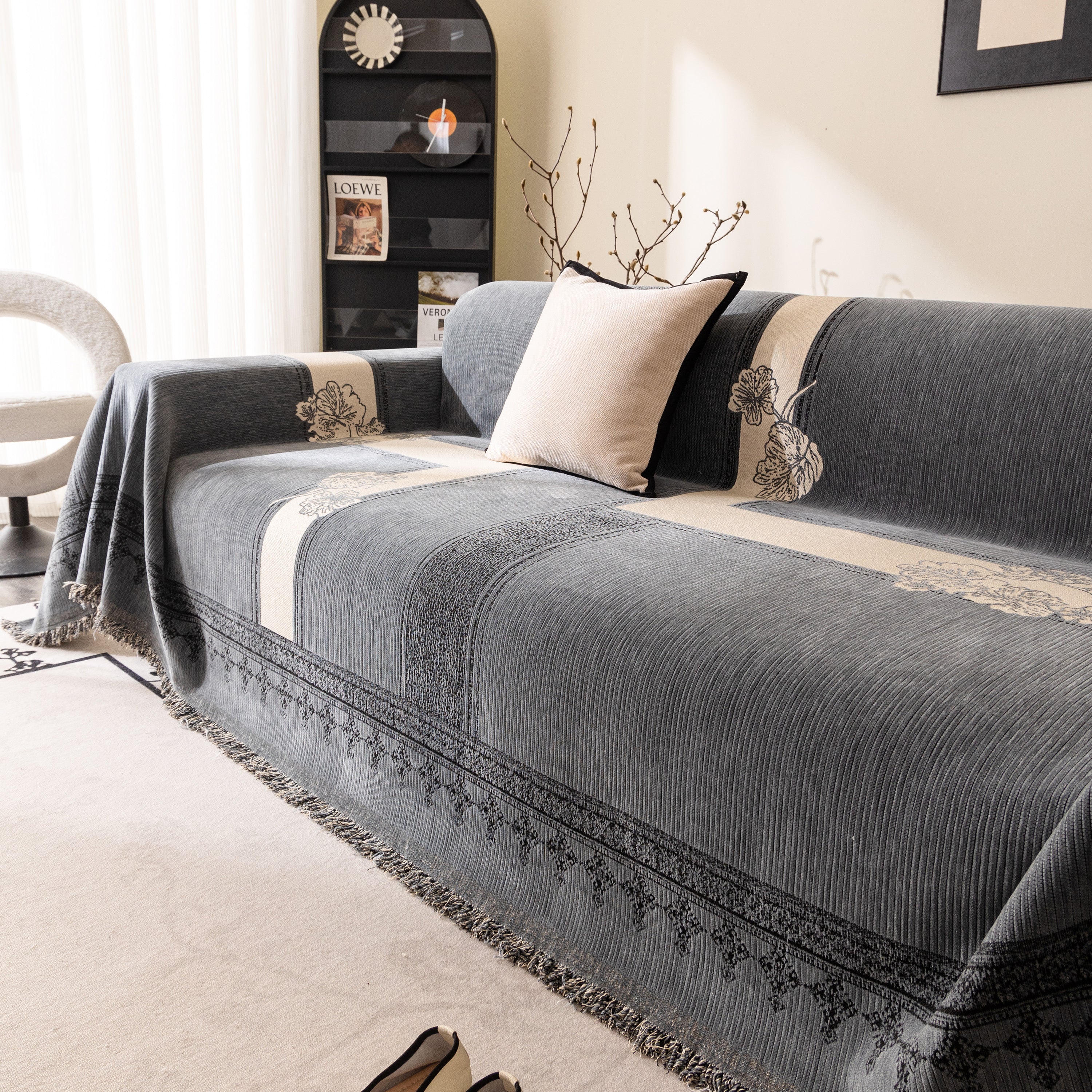 Jacquard Floral Band Sofa Cover with Tassels, Thick Textured Couch Throw Blanket - Image 84
