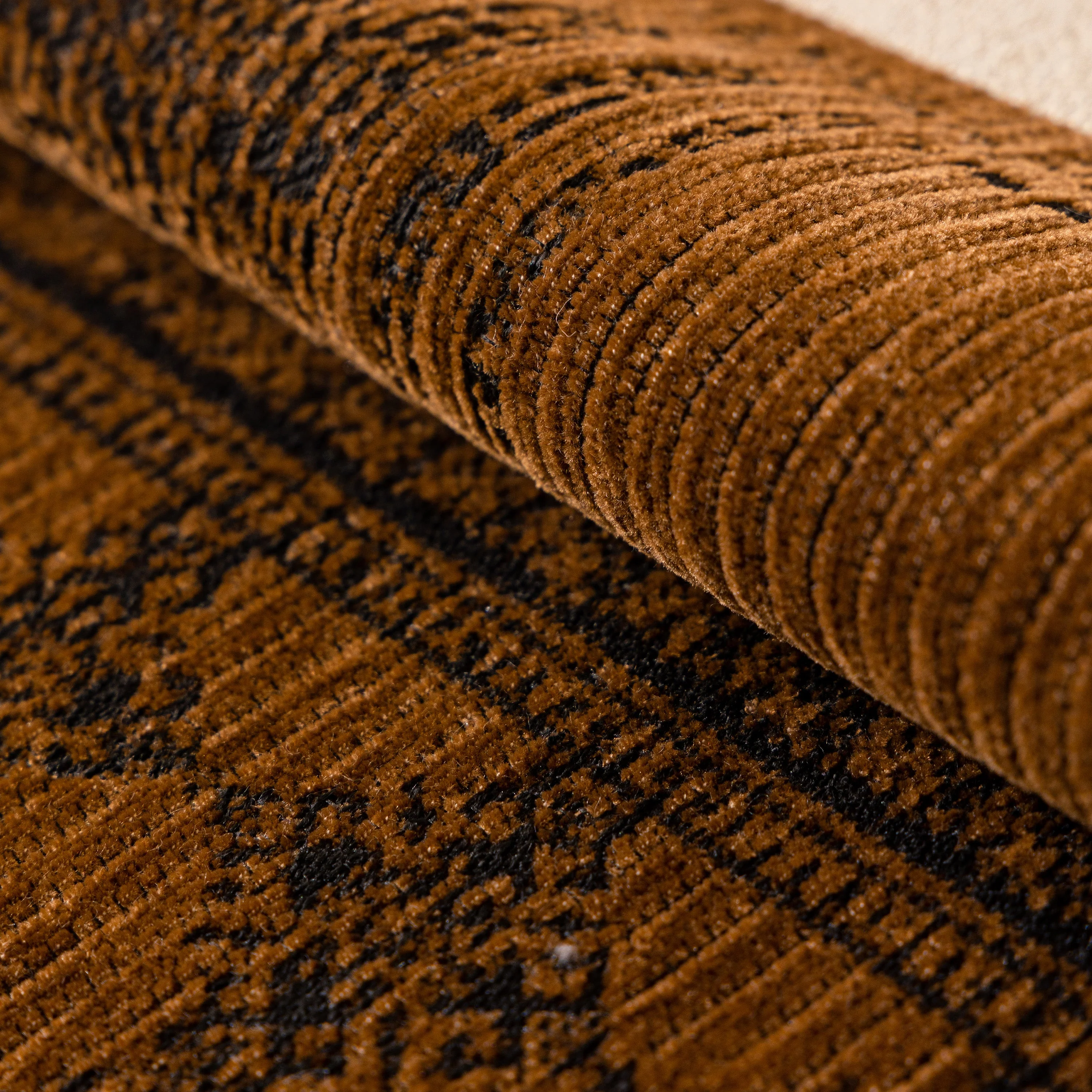 Jacquard Floral Band Sofa Cover with Tassels, Thick Textured Couch Throw Blanket - Image 9
