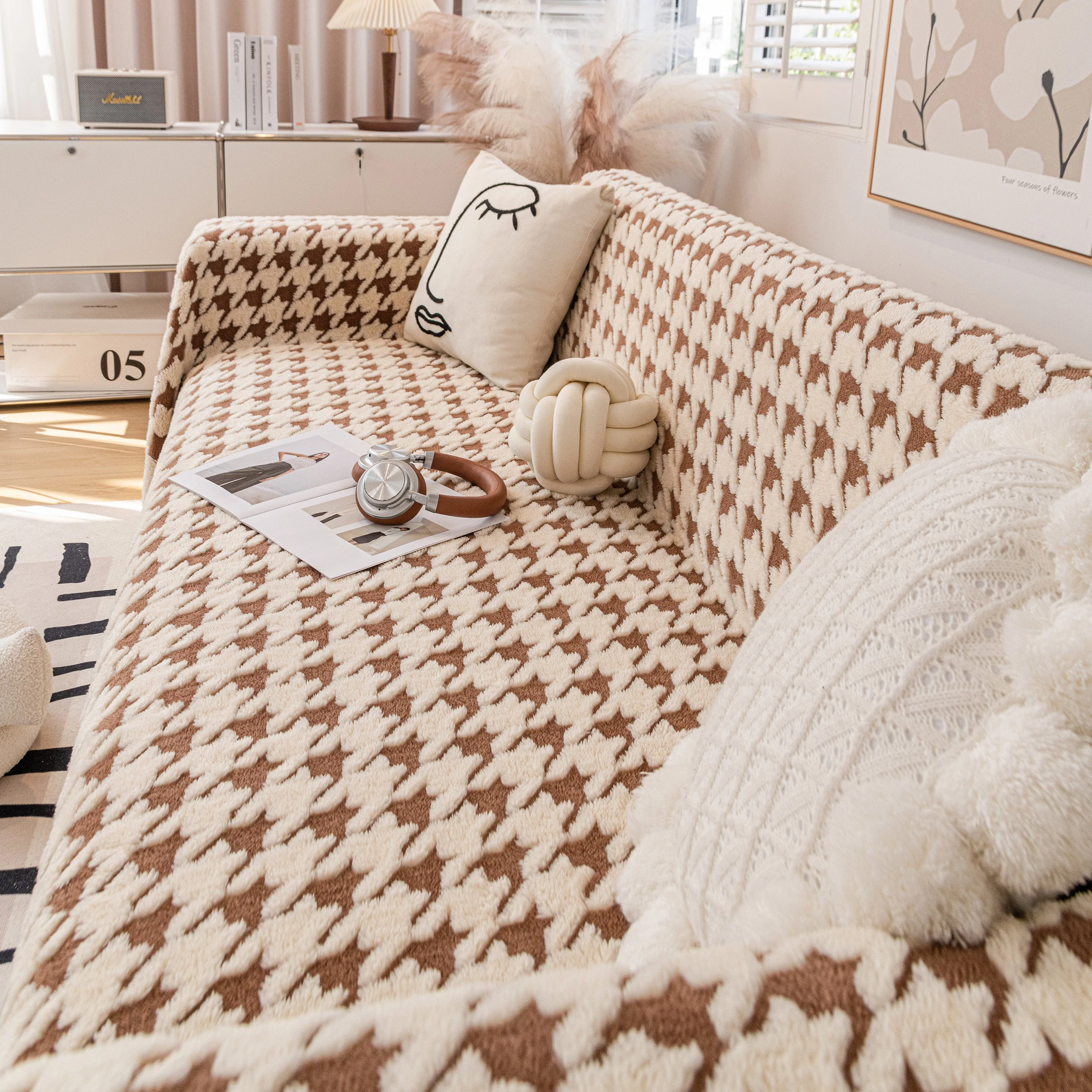Jacquard Plush Houndstooth Sofa Throw Cover, Cover Throws for Sofas, Stylish Living Room Throws - Image 18