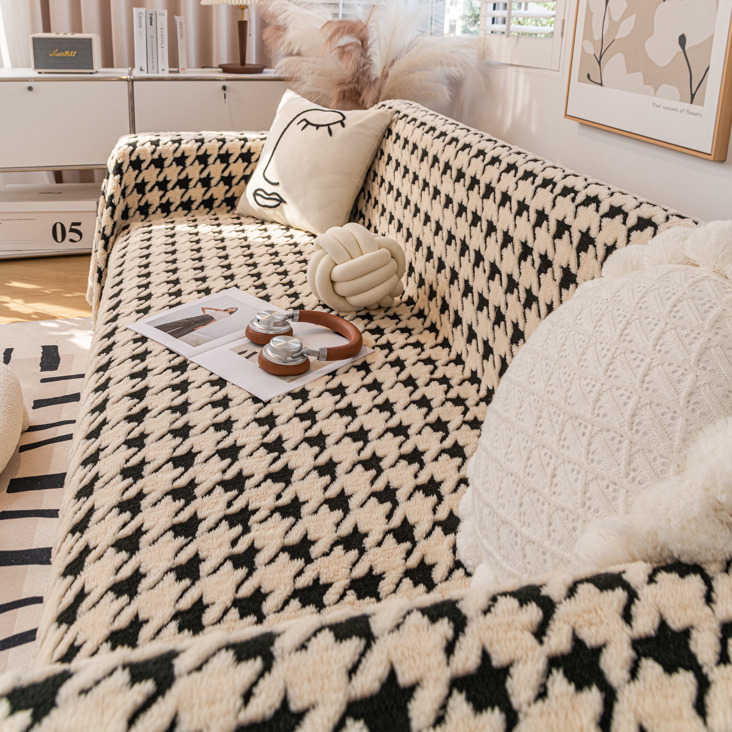Jacquard Plush Houndstooth Sofa Throw Cover, Cover Throws for Sofas, Stylish Living Room Throws - Image 32
