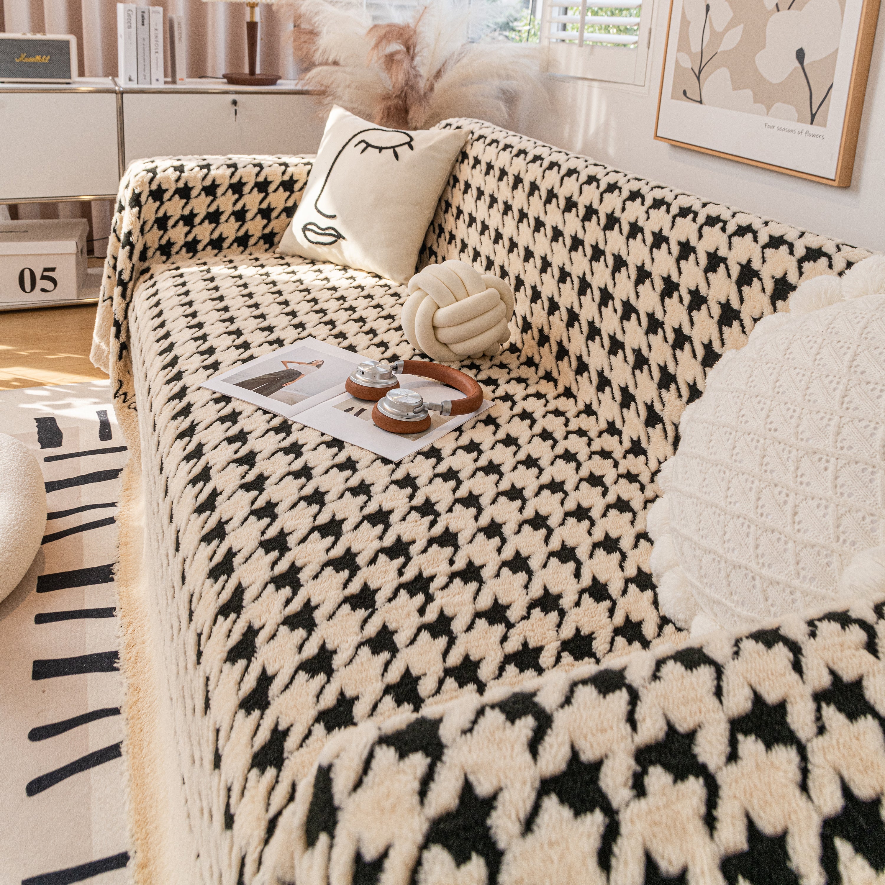 Jacquard Plush Houndstooth Sofa Throw Cover, Cover Throws for Sofas, Stylish Living Room Throws - Image 33
