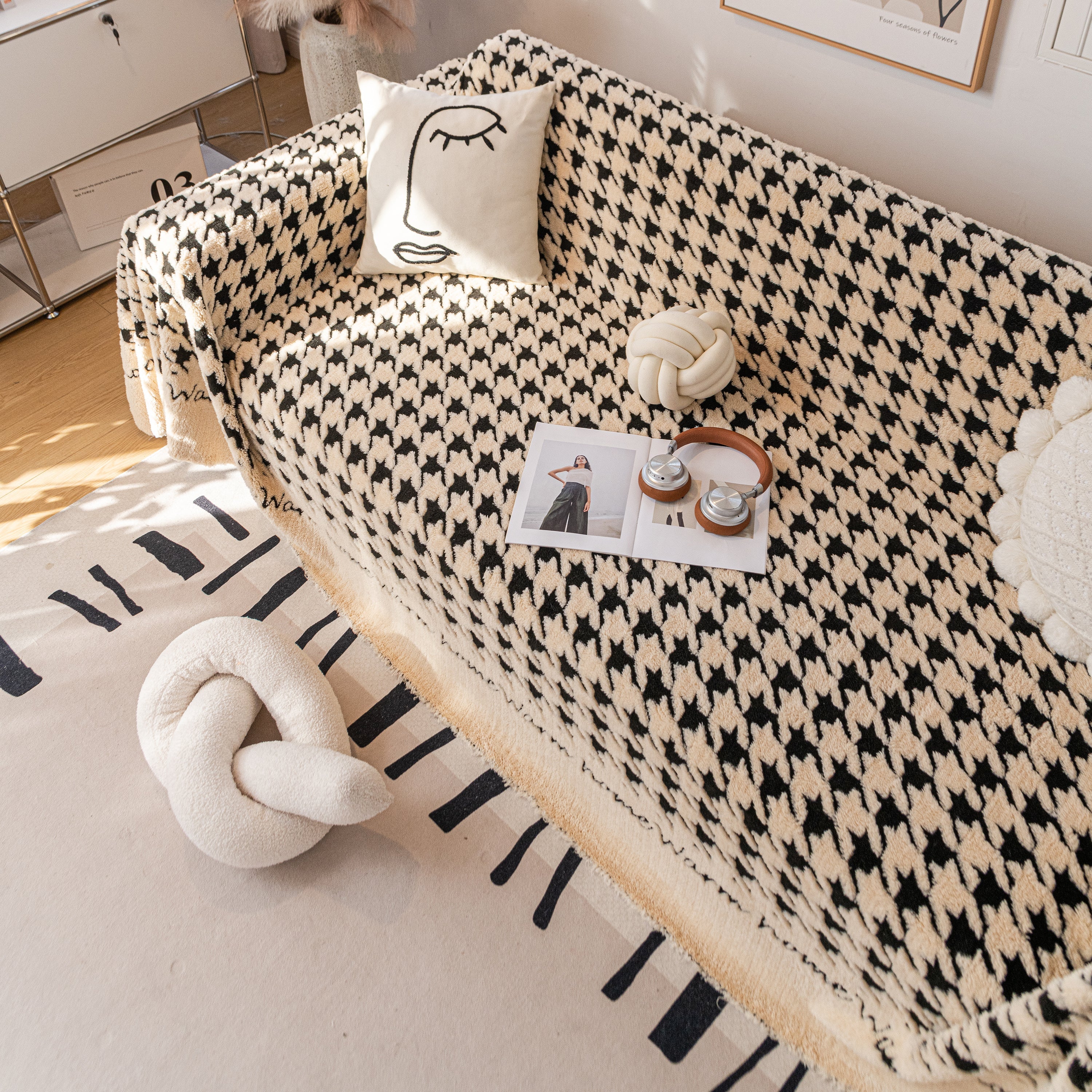 Jacquard Plush Houndstooth Sofa Throw Cover, Cover Throws for Sofas, Stylish Living Room Throws - Image 35
