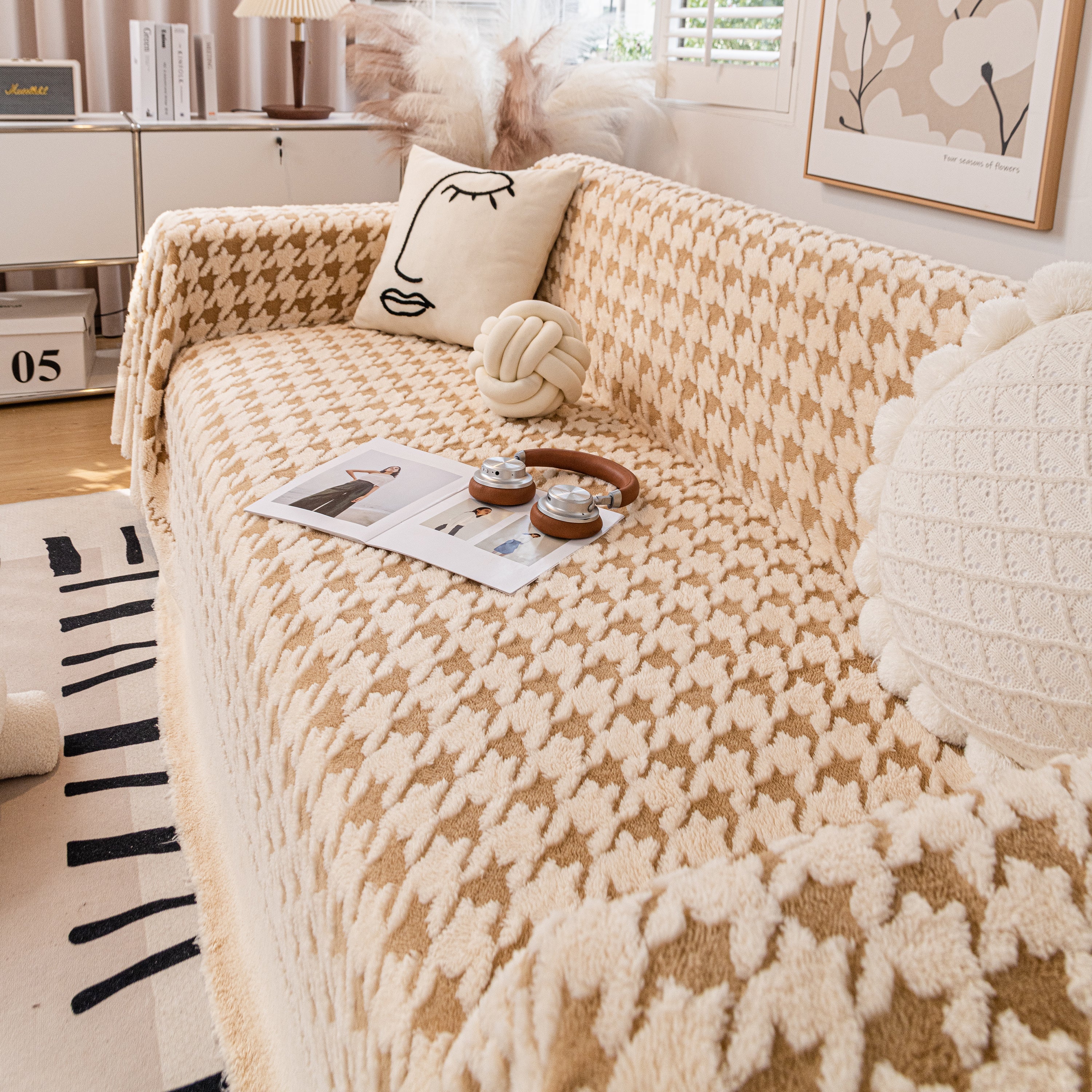 Jacquard Plush Houndstooth Sofa Throw Cover, Cover Throws for Sofas, Stylish Living Room Throws - Image 48