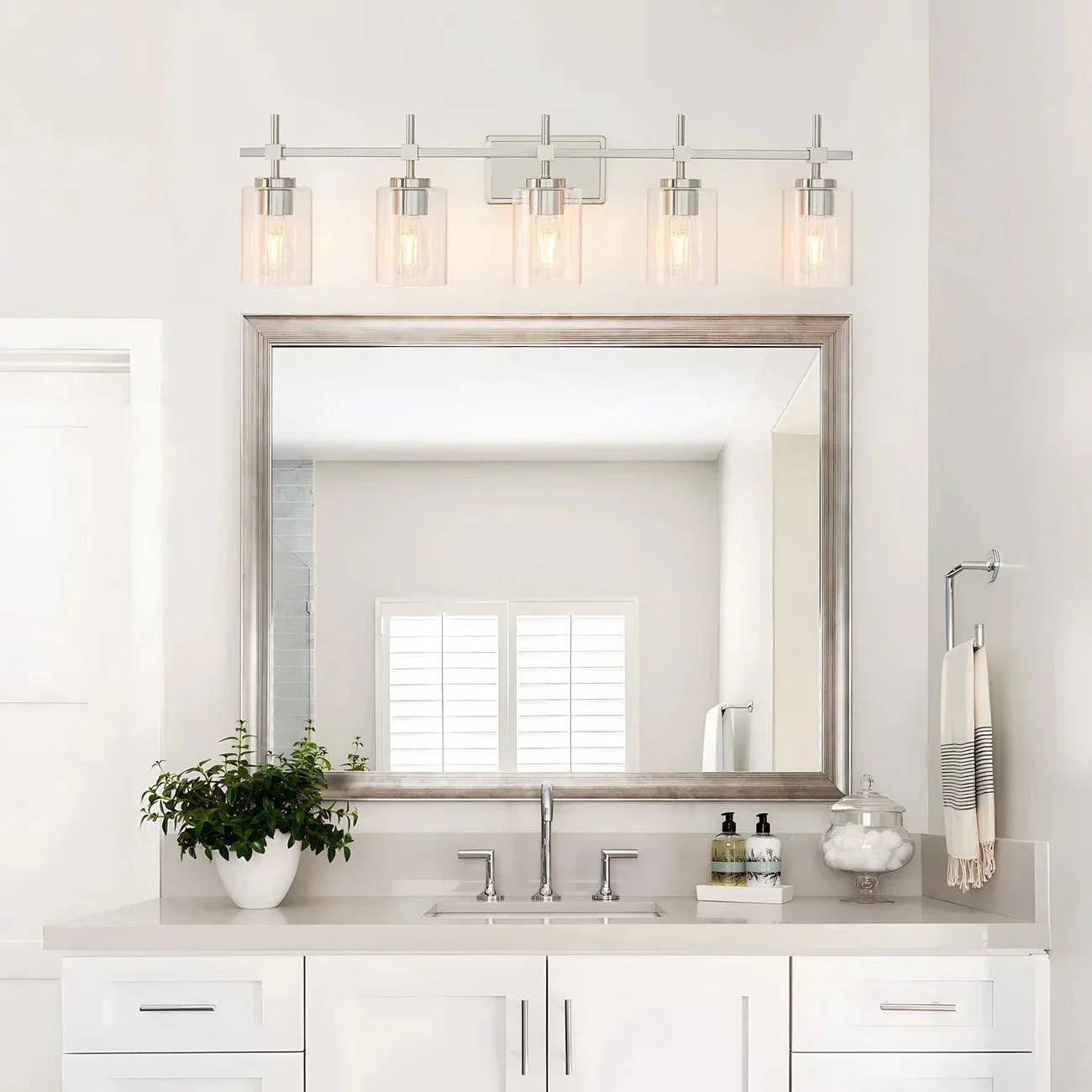 Jasper Modern Brushed Nickel & Black Clear Glass 5-Light Bathroom Linear Vanity Light - Image 4