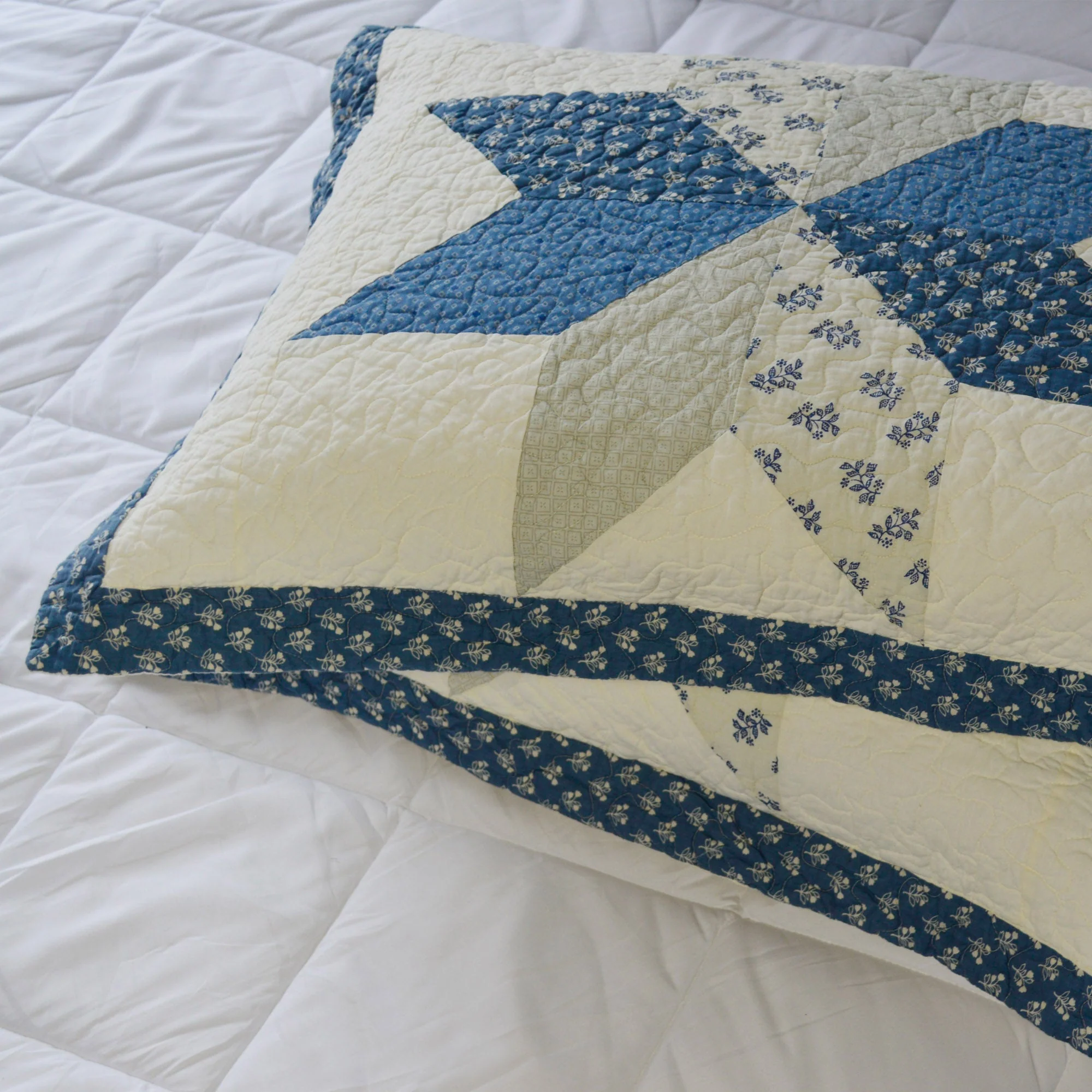 Kasentex 100% Cotton Summer Diamond Blue Patchwork Quilt King Size Pillow Sham, Boho Style, Motif Blue and Ivory, Room Decor, Graduation Gifts - Image 7