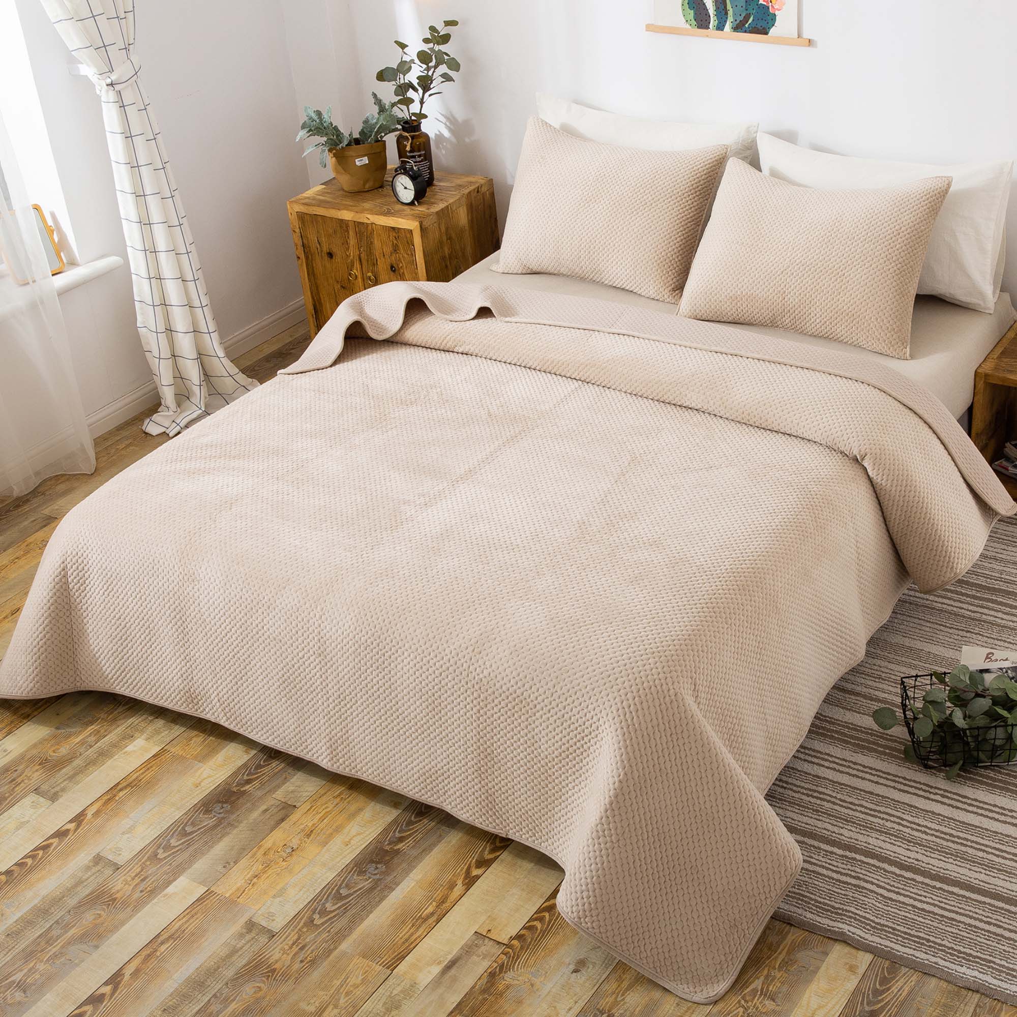 Kasentex Ultra Soft Plush Poly-Velvet Quilt Set, Queen, King, Room Decor, Graduation Gifts, Fathers Day Gift - Image 10