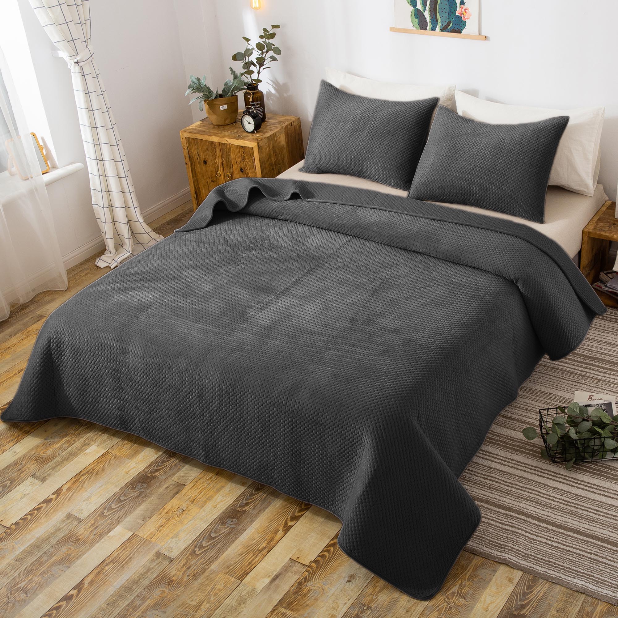 Kasentex Ultra Soft Plush Poly-Velvet Quilt Set, Queen, King, Room Decor, Graduation Gifts, Fathers Day Gift - Image 2