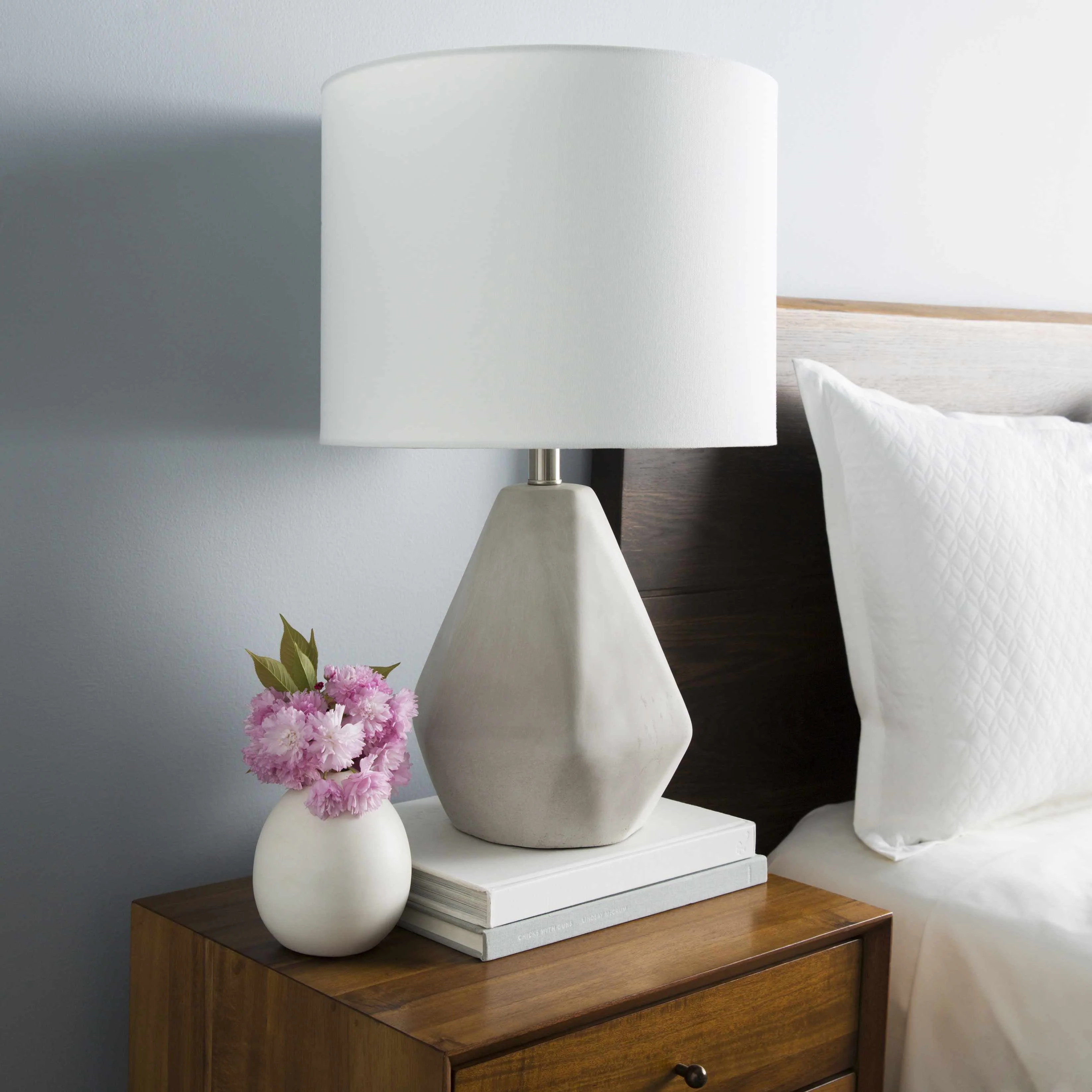 Keles Ribbed Ceramic Gray Table Lamp - Image 3