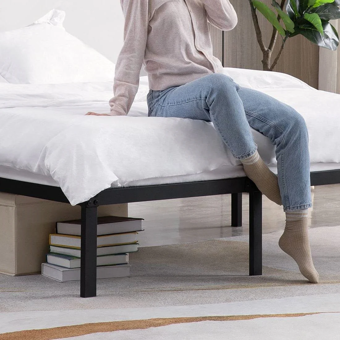 King 16-inch Heavy Duty Metal Bed Frame with 3,500 lbs Weight Capacity - Image 4