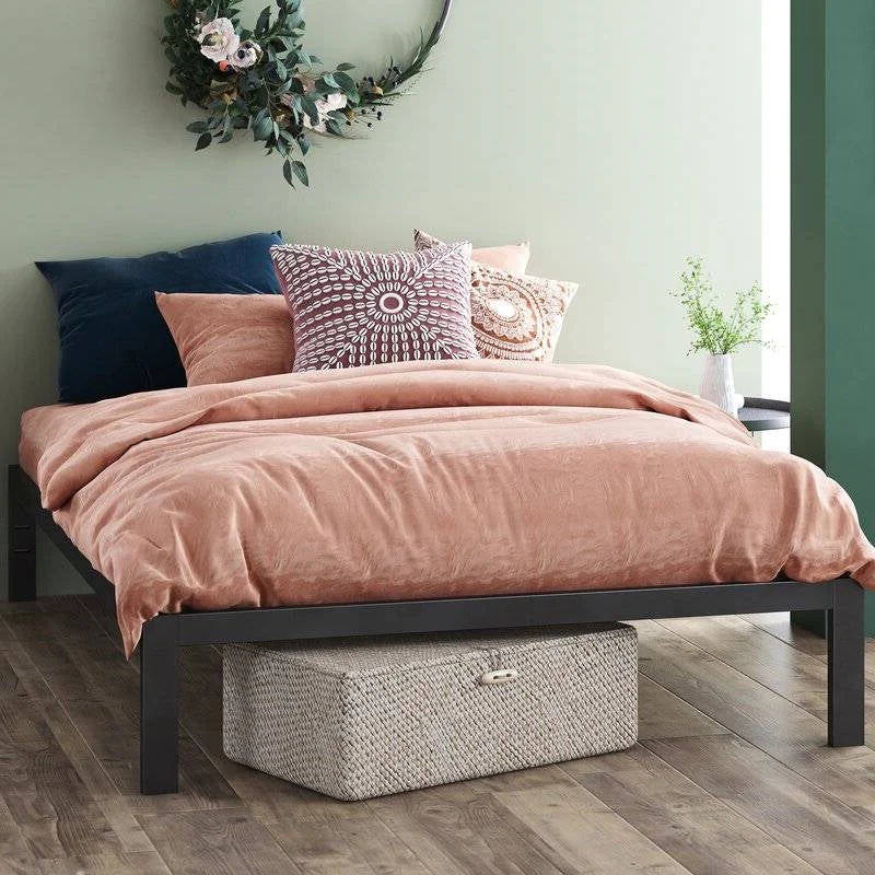 King Black Metal Platform Bed Frame with Wood Slats - 700 lbs Weight Capacity - Image 2