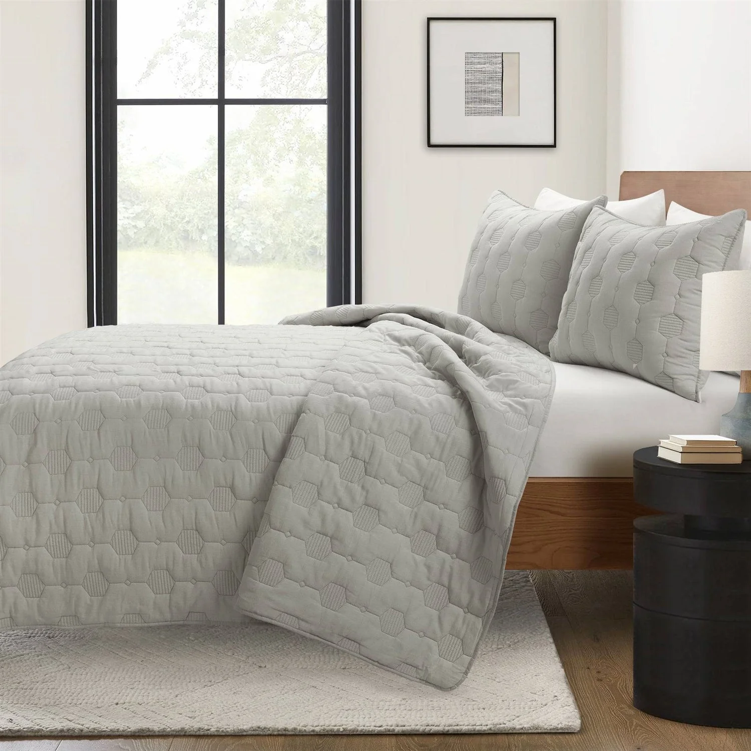 King/CAL King Hexagon Pattern Lightweight Grey Textured Cotton 3 Piece Quilt Set - Image 2