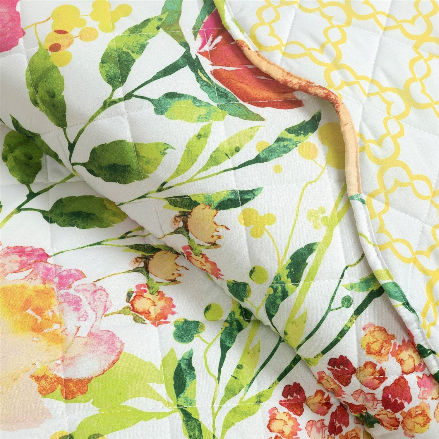King/Cal King Lightweight Polyester Scalloped Edges Floral Quilt Set - Image 2