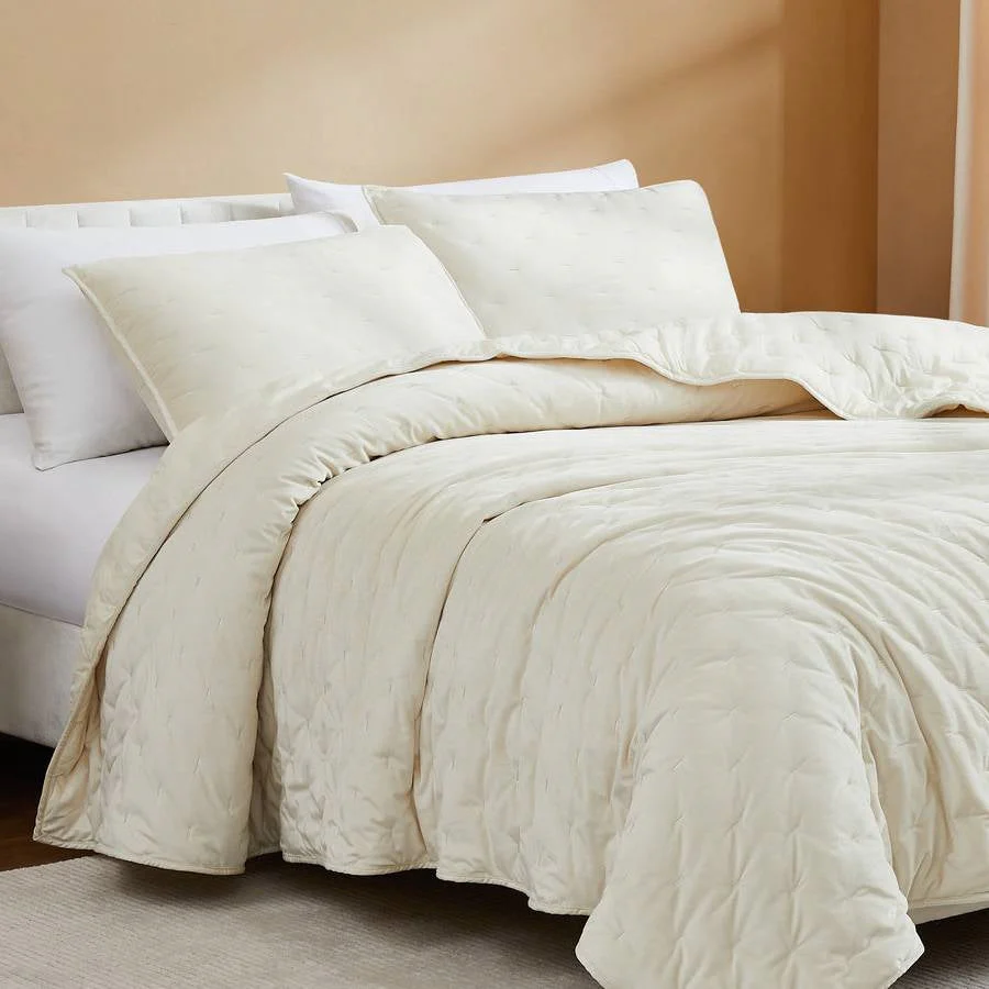 King/CAL King Size 3-Piece Cream Velvet Embroidered Super Soft Quilt Set - Image 5