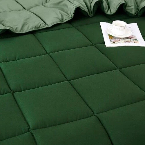 King/Cal King Traditional Microfiber Reversible 3 Piece Comforter Set in Green - Image 3