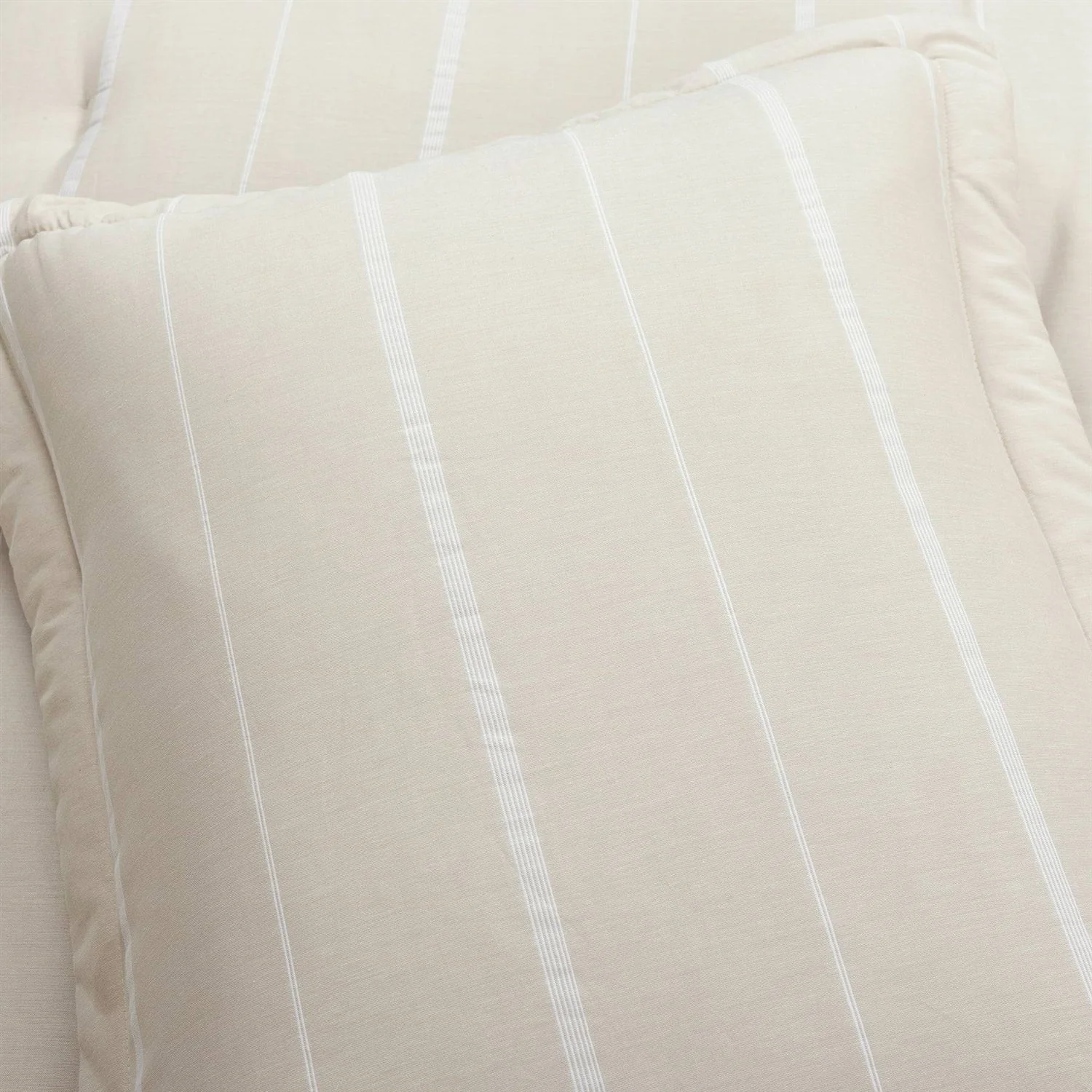 King/California King Beige Off-White Stripe Lightweight 3-Piece Comforter Set - Image 3