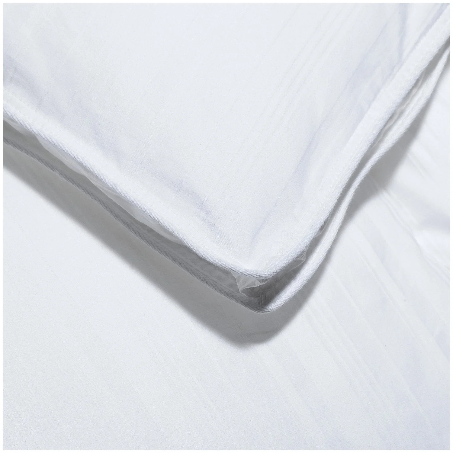 King size 100-Percent Cotton Medium Warmth Down Alternative Comforter - Image 2