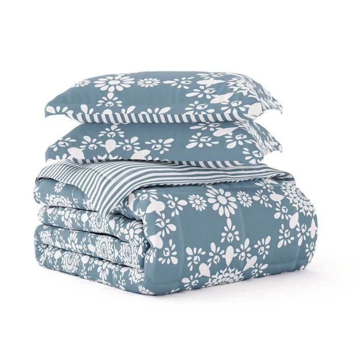 King size 3-Piece Blue and White Reversible Floral Striped Comforter Set - Image 4