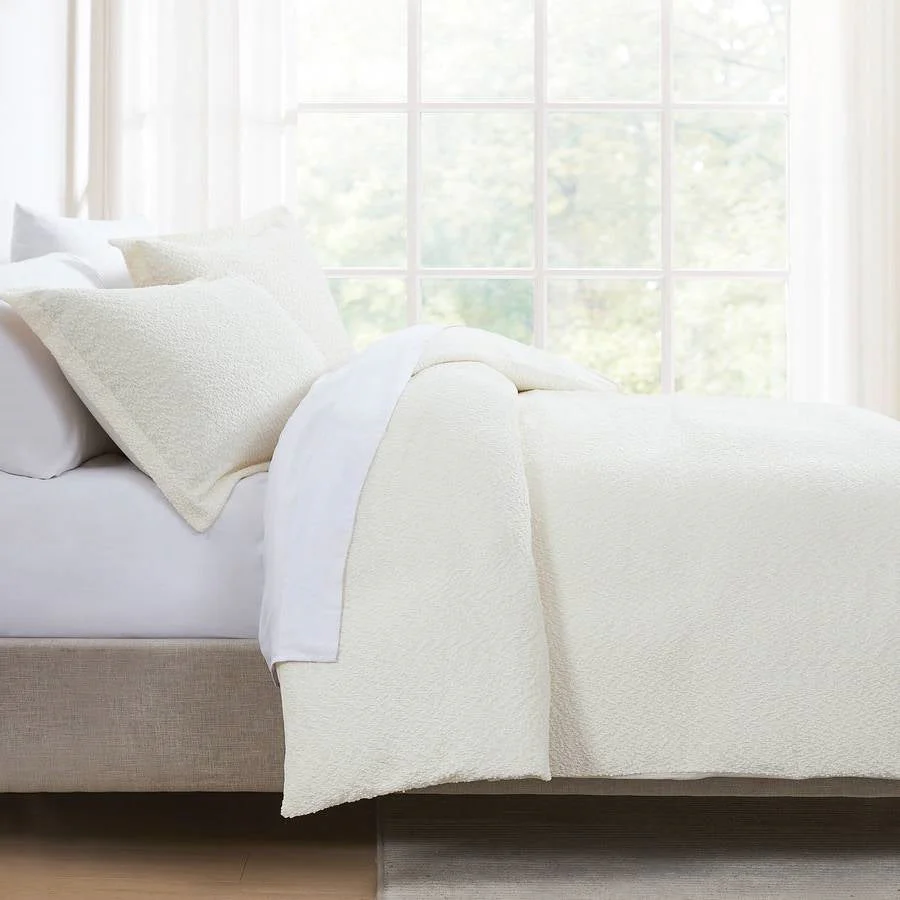 King Size 3-Piece Off White Boucle Duvet Cover Set - Image 3