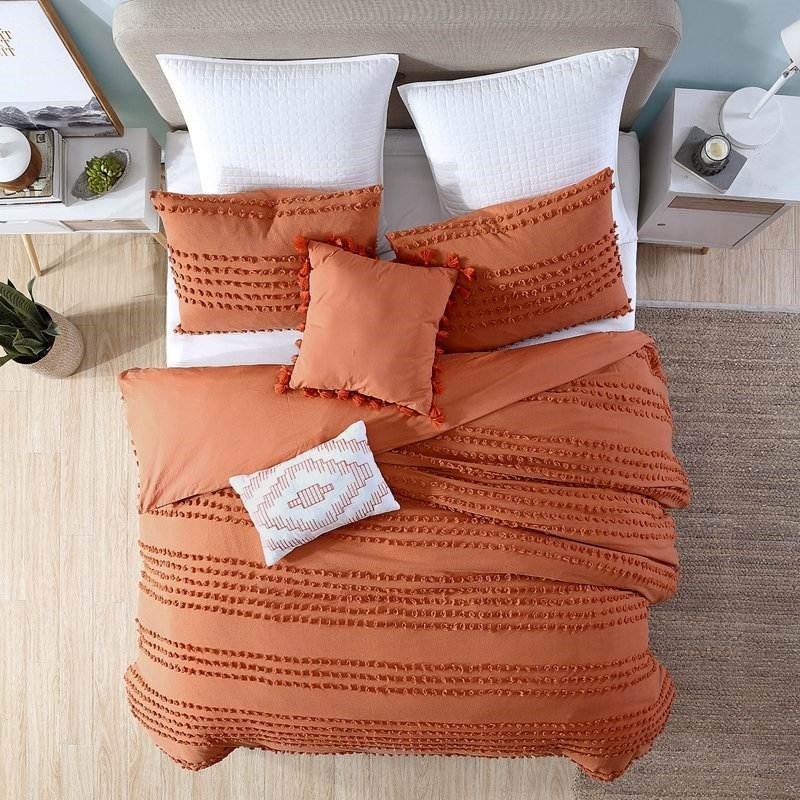 King size 5-Piece 100-Percent Cotton Clip Dot Comforter Set in Brick Orange - Image 3