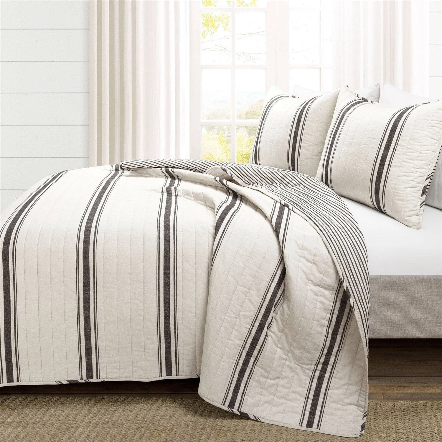 King Size Black White 3 Piece Stripe Reversible Cotton Quilt Set - Image 2
