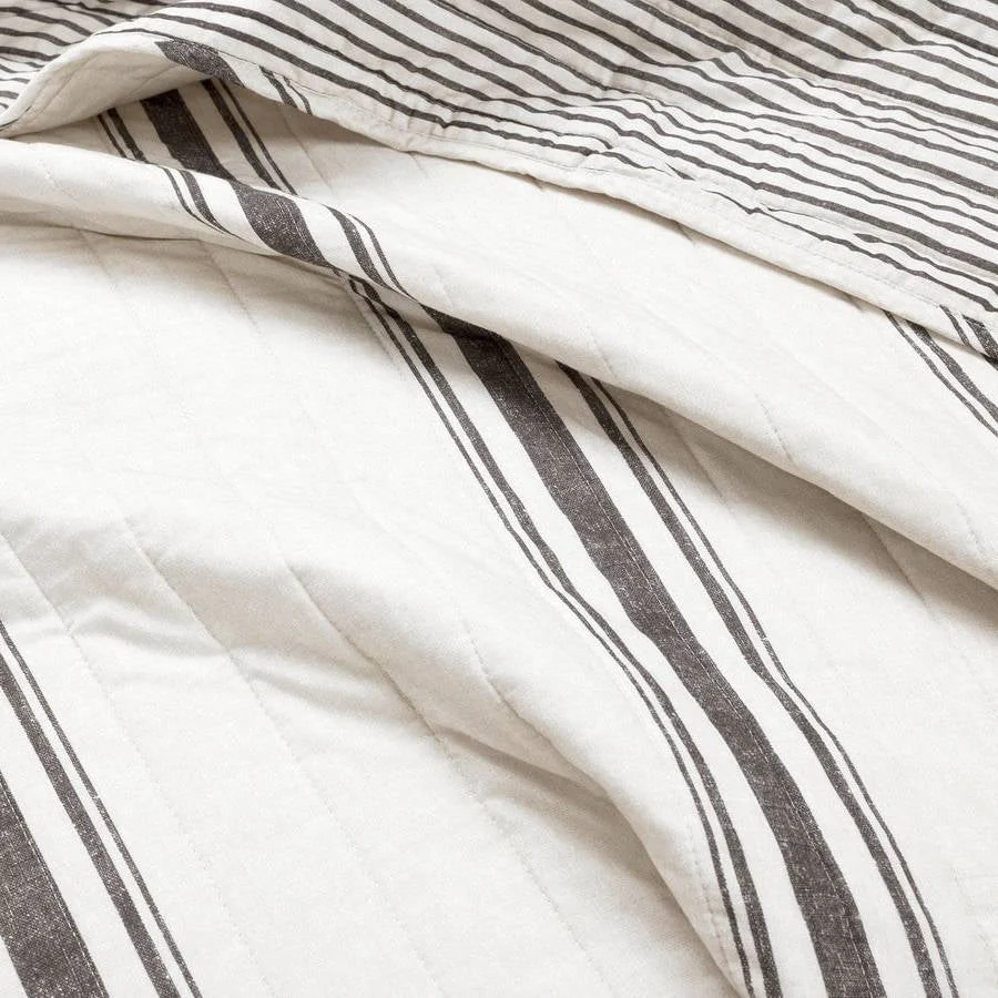 King Size Black White 3 Piece Stripe Reversible Cotton Quilt Set - Image 3