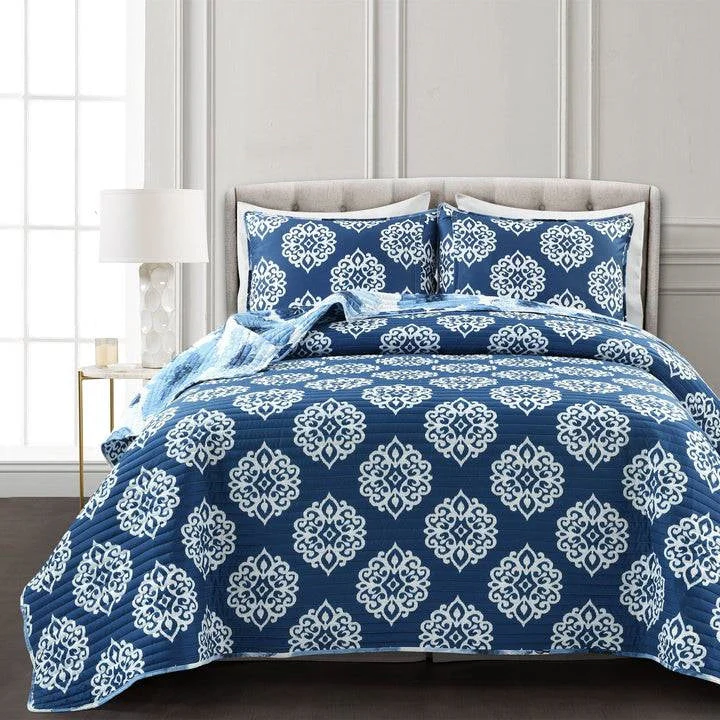 King size Blue Flowers Lightweight Polyester Microfiber Quilt Set - Image 2