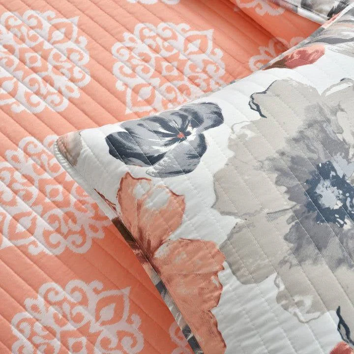 King size Coral Grey Flowers Lightweight Polyester Microfiber Quilt Set - Image 3