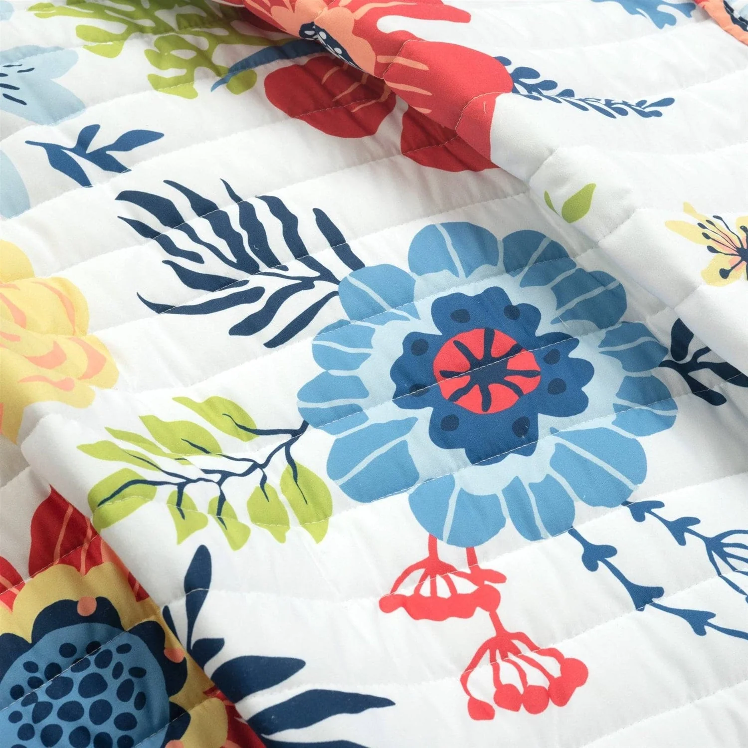 King size Lightweight Floral Navy Blue Coral White 3-Piece Polyester Quilt Set - Image 3