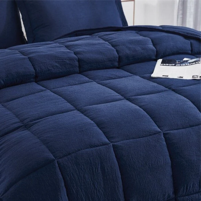 King Size Navy 3 Piece Microfiber Reversible Comforter Set - Image 3