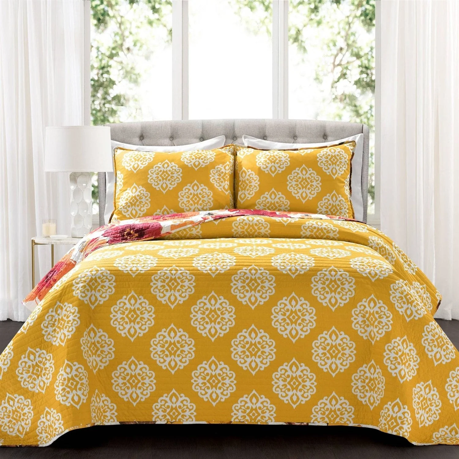 King size Orange Red Flowers Lightweight Polyester Microfiber Quilt Set - Image 2