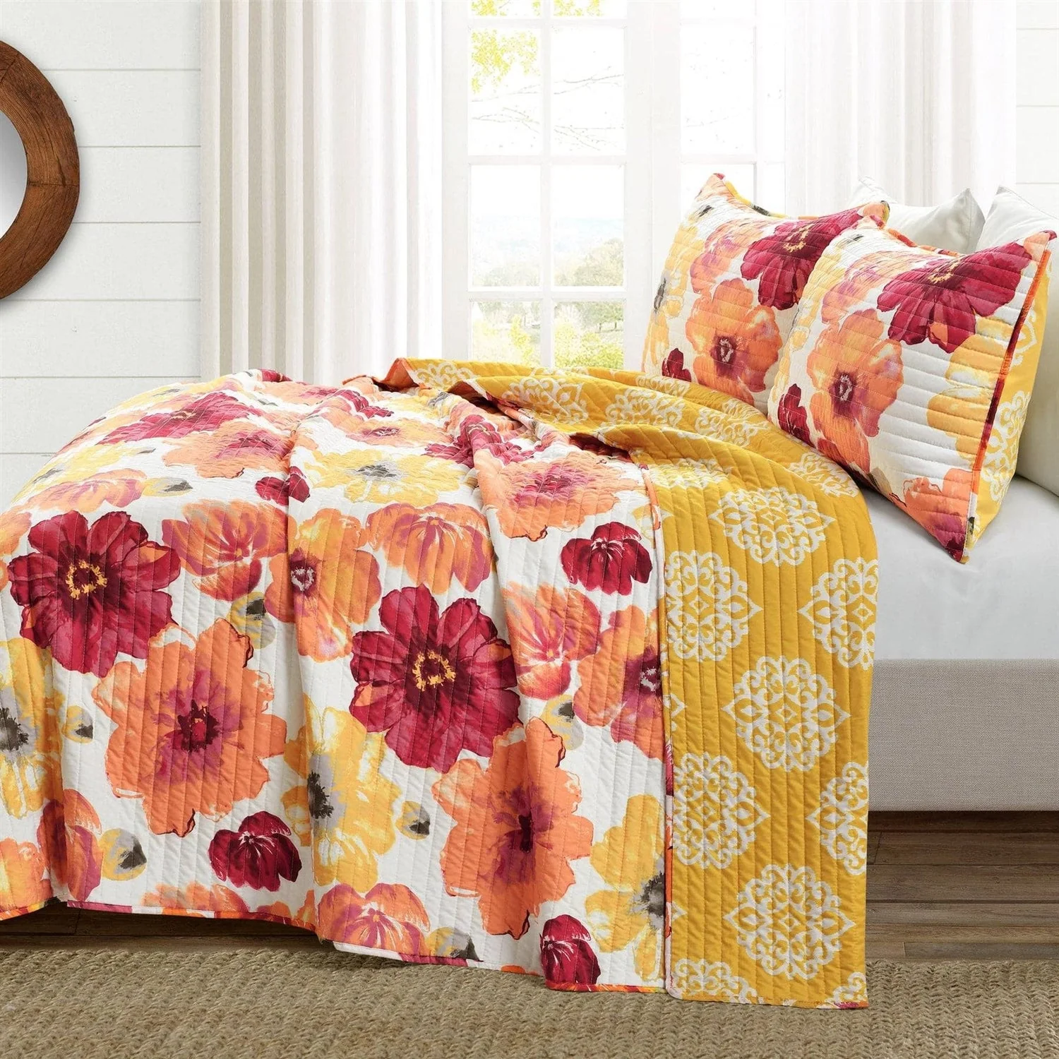 King size Orange Red Flowers Lightweight Polyester Microfiber Quilt Set - Image 3