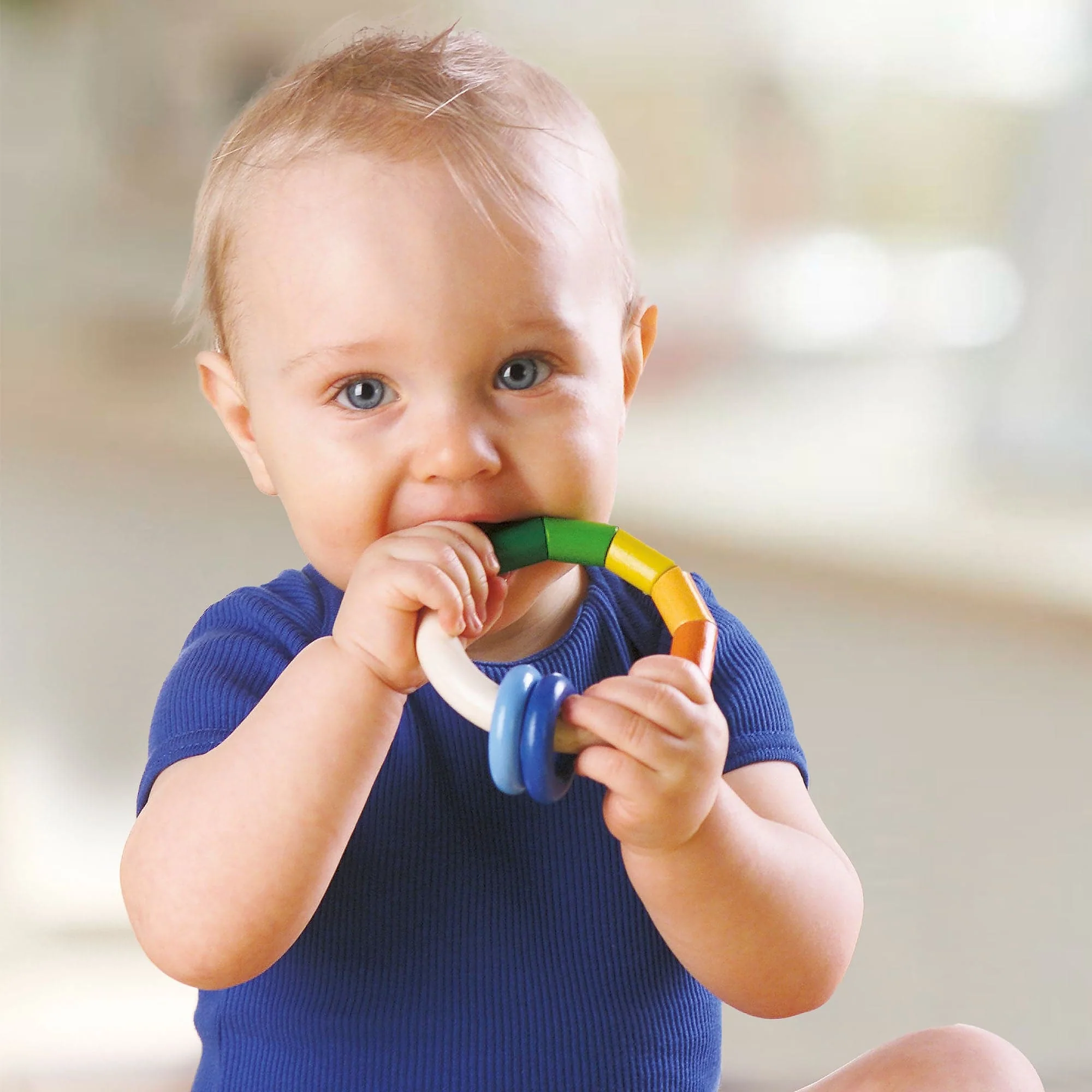 Kringelring Wooden Baby Rattle - Image 4