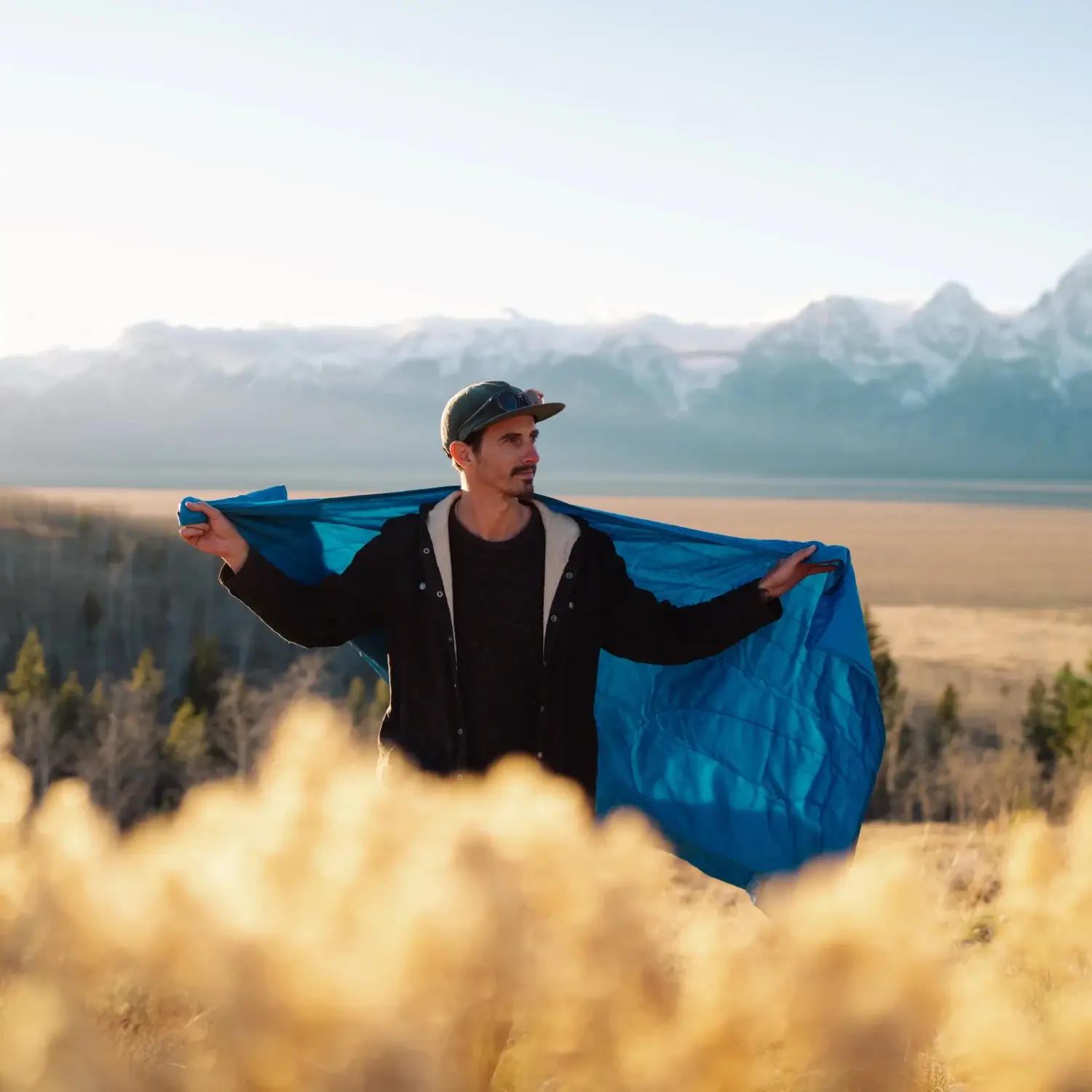 Kylmit Horizon Travel Blanket - Deep Water - Image 11