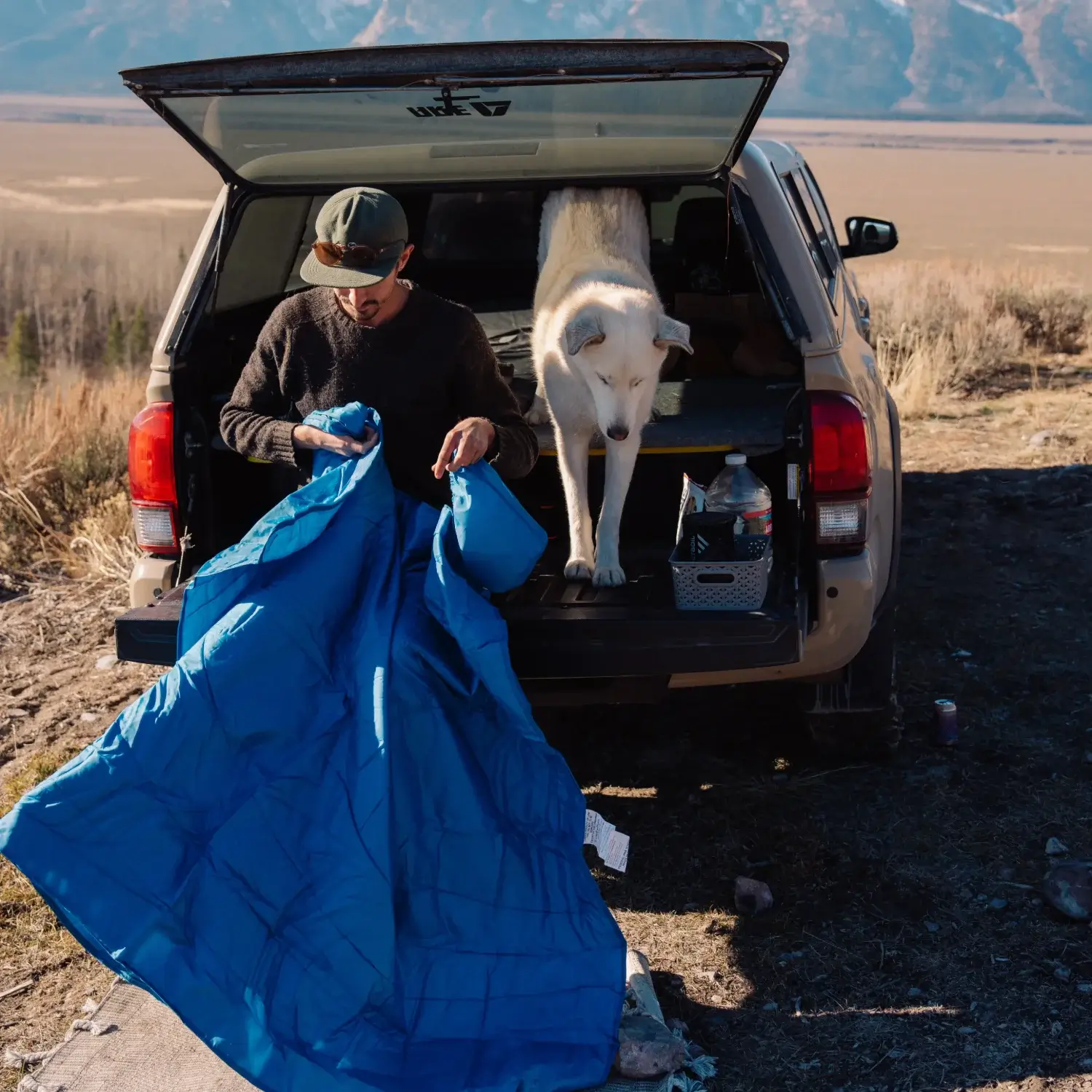 Kylmit Horizon Travel Blanket - Deep Water - Image 7