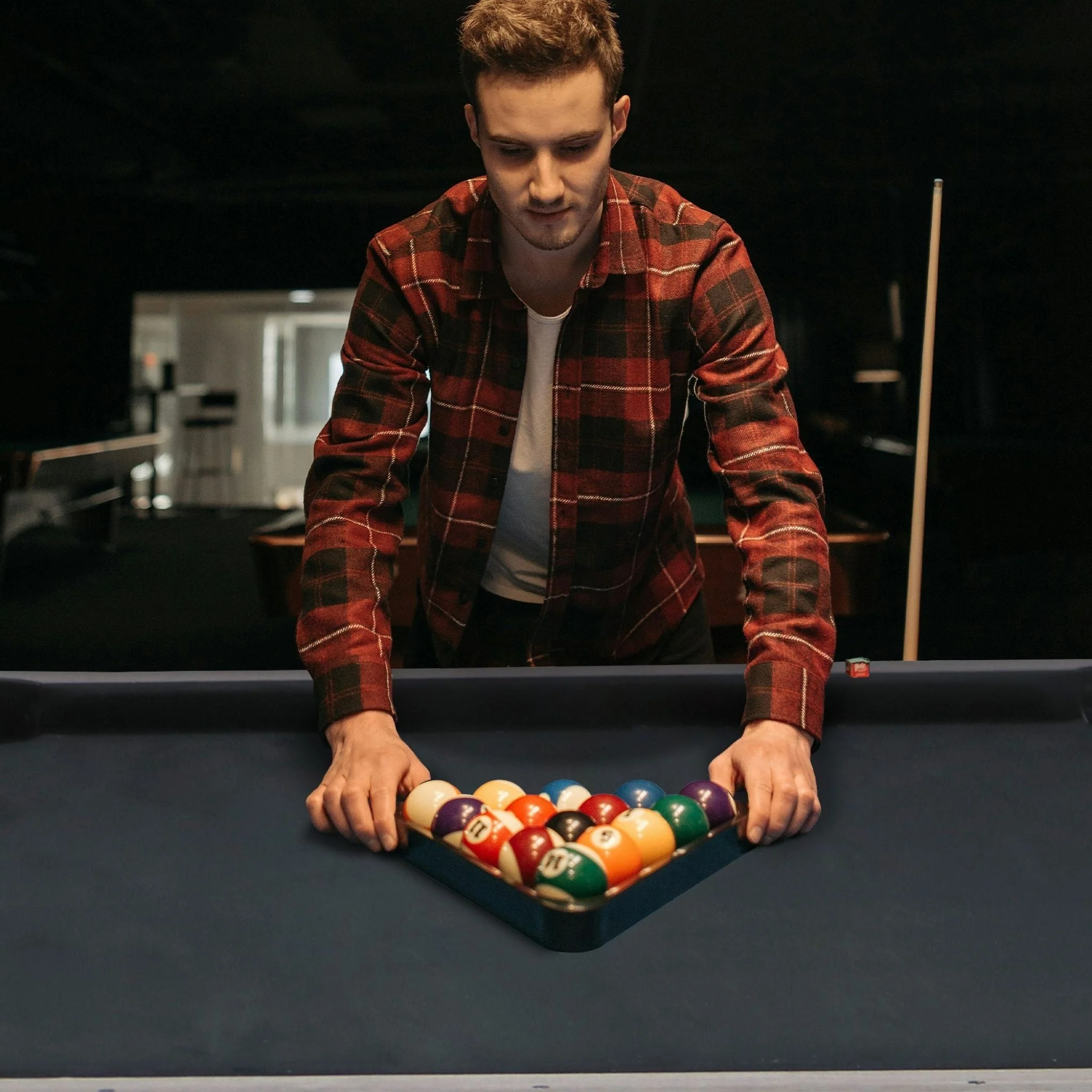 Large 84-Inch Rustic Gray Pool Table With Cues, Balls And X-Legs (SAK54361) - Image 5